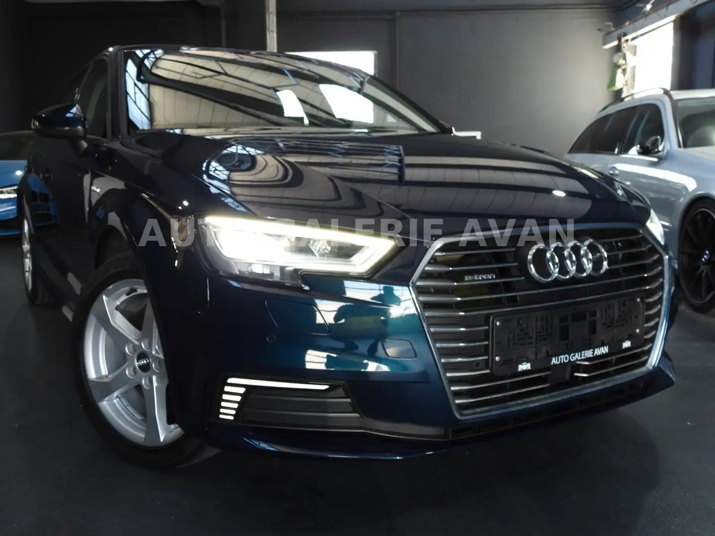 Audi A3 SPORTBACK 1,4 TFSI TFSI E-TRON SPORT Azul - 1