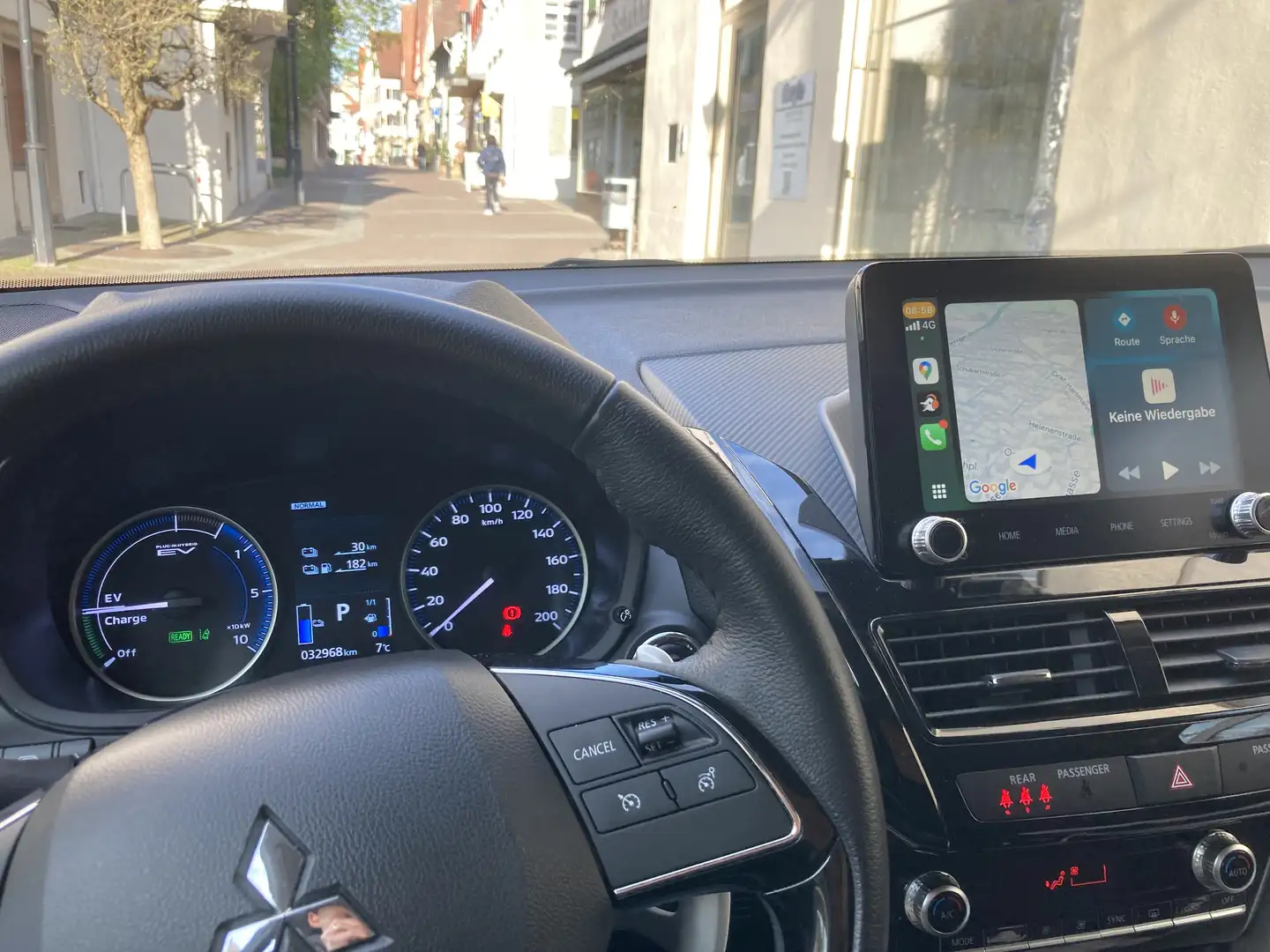 Mitsubishi Eclipse Cross Plug-In Hybrid 4WD Basis Weiß - 2