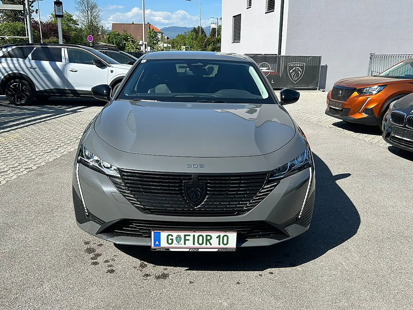 Peugeot 308 SW 156PS 51kWh "Allure" Vollelektro (P2855) Grau - 2