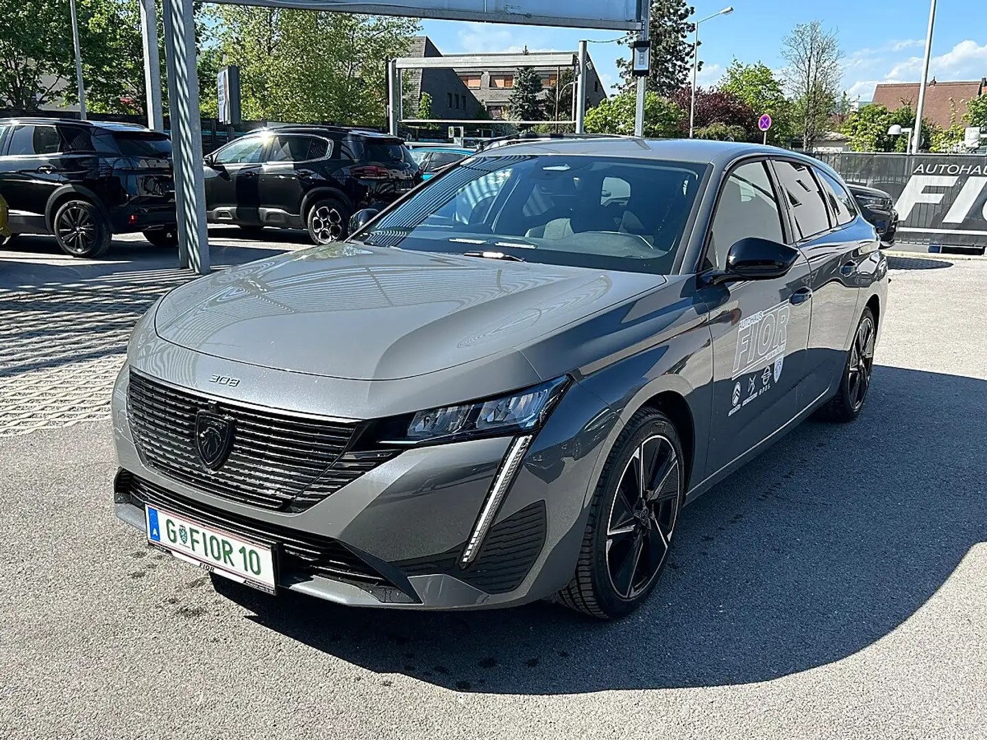 Peugeot 308 SW 156PS 51kWh "Allure" Vollelektro (P2855) Grau - 1