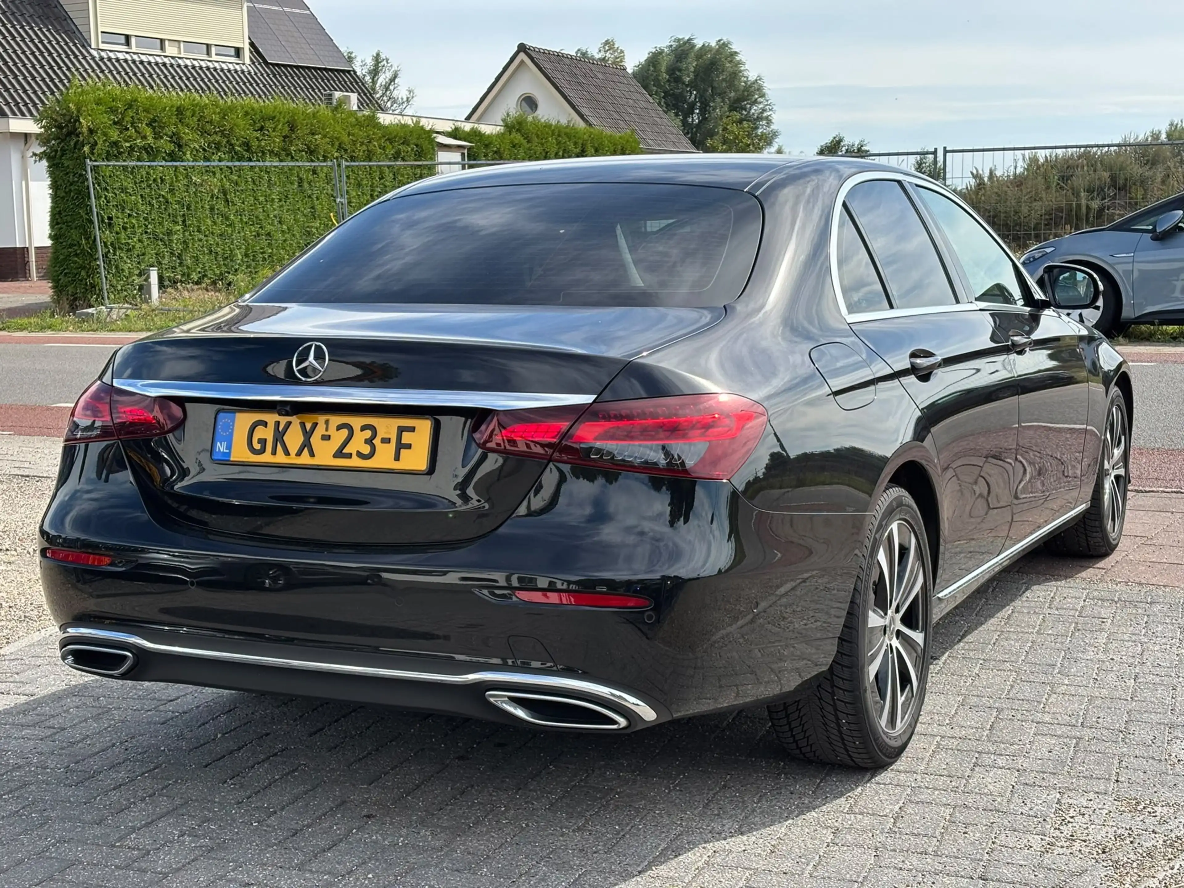 Mercedes-Benz E 220 d 4MATIC Avantgarde,luchtvering adaptive,Nieuwstaa — photo 4