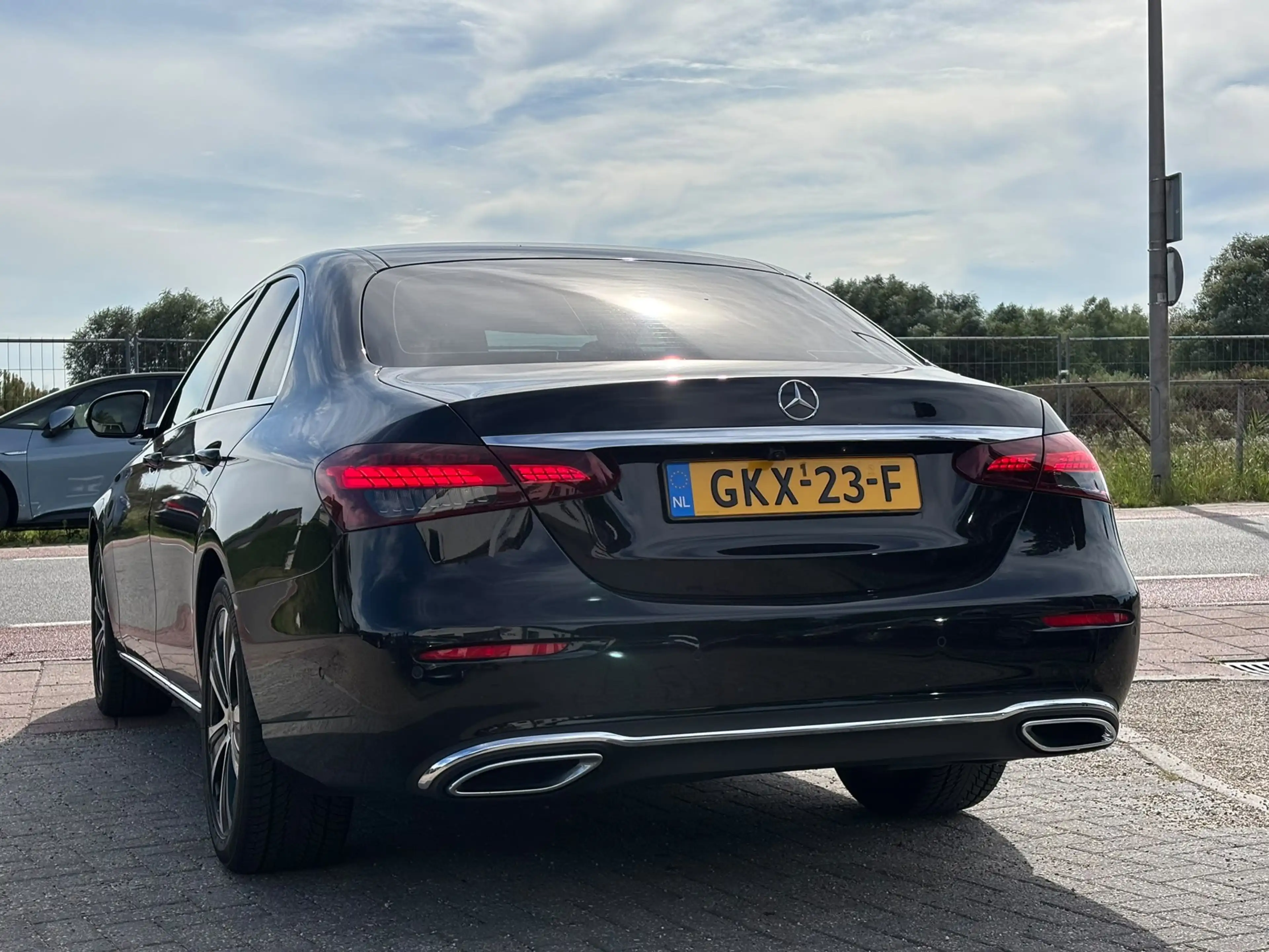 Mercedes-Benz E 220 d 4MATIC Avantgarde,luchtvering adaptive,Nieuwstaa — photo 3
