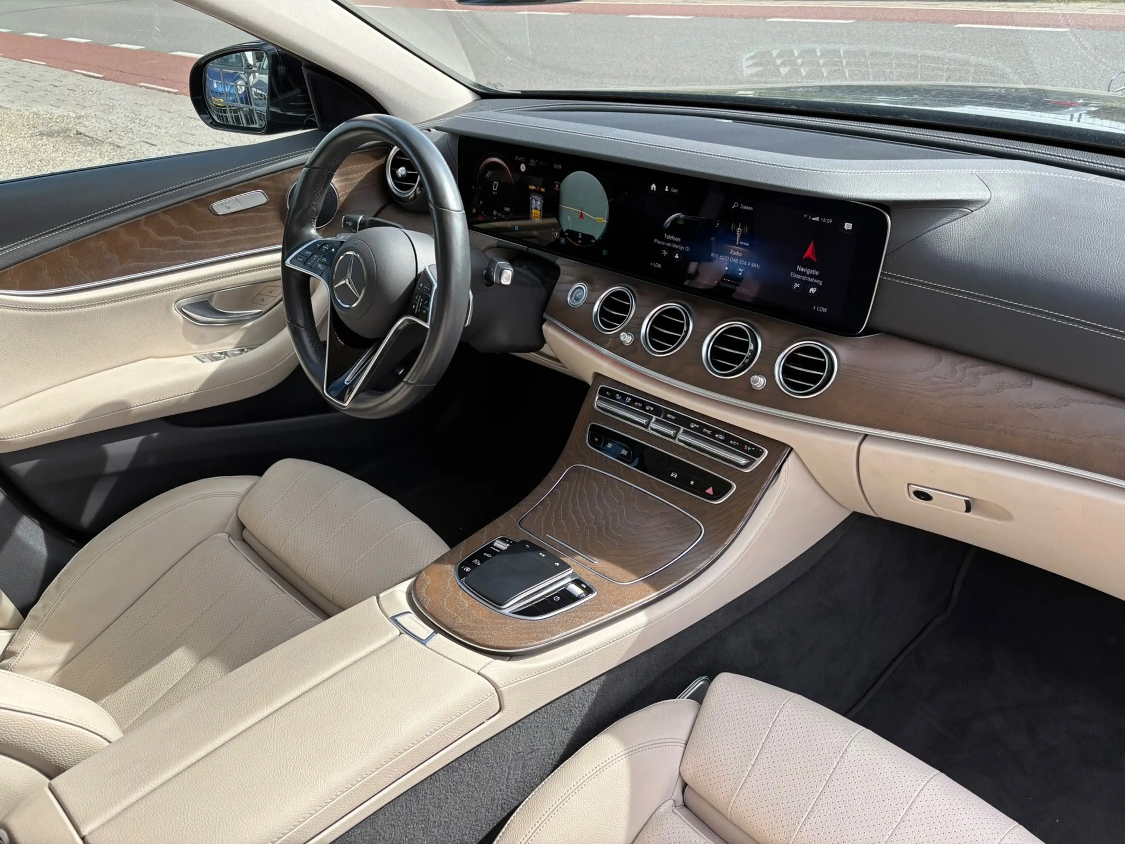 Mercedes-Benz E 220 d 4MATIC Avantgarde,luchtvering adaptive,Nieuwstaa — photo 16