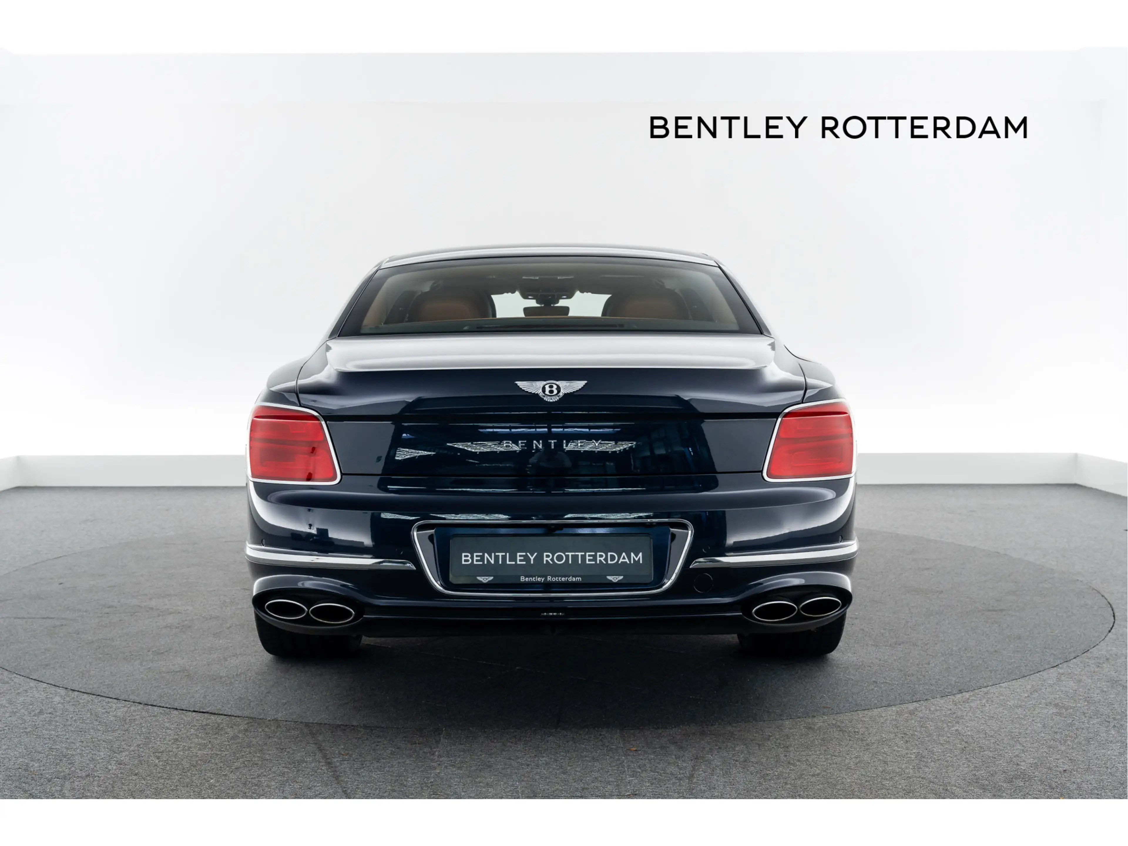 Bentley Flying Spur Hybrid MY22 | Naim — photo 4