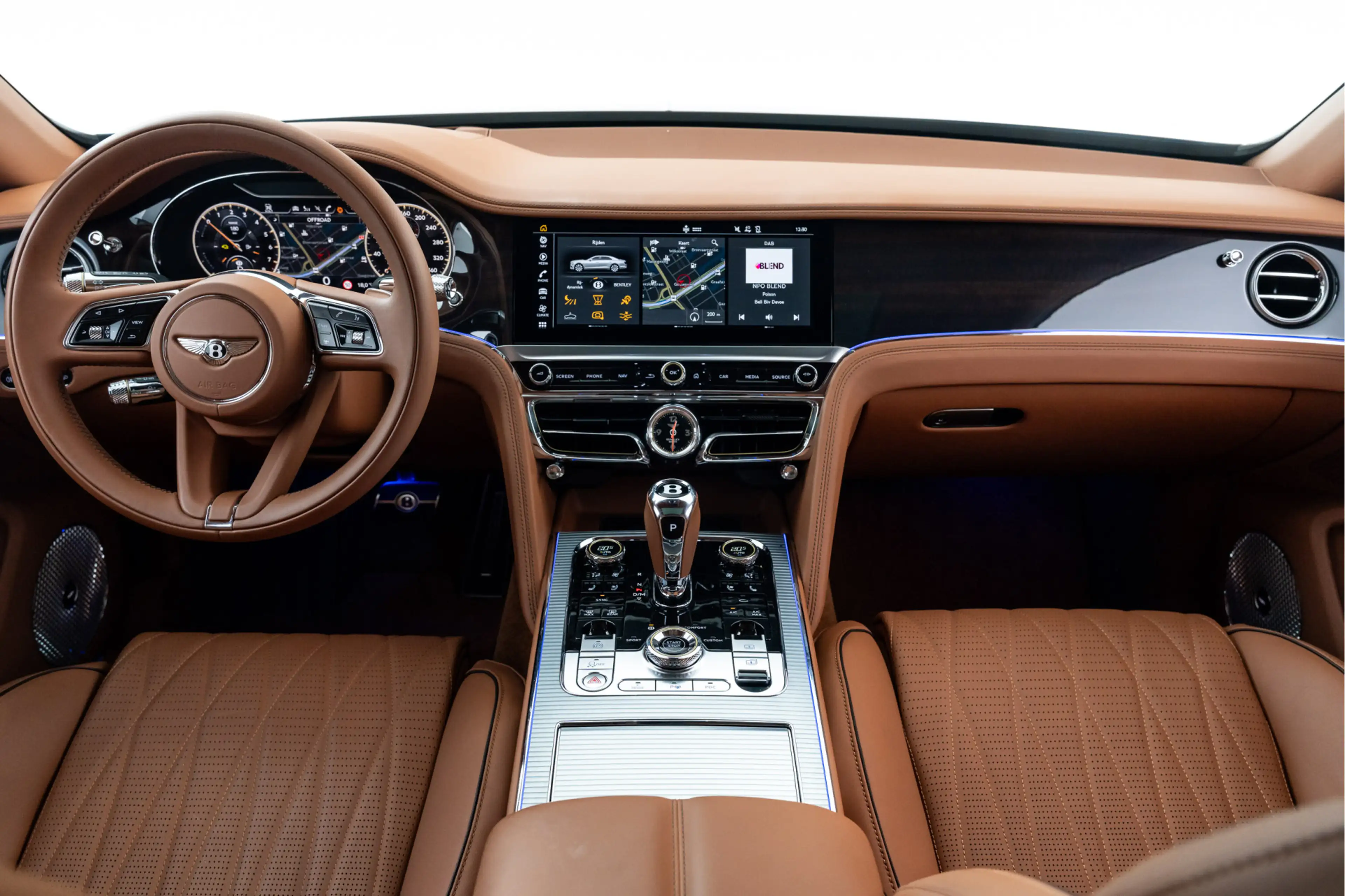 Bentley Flying Spur Hybrid MY22 | Naim — photo 6