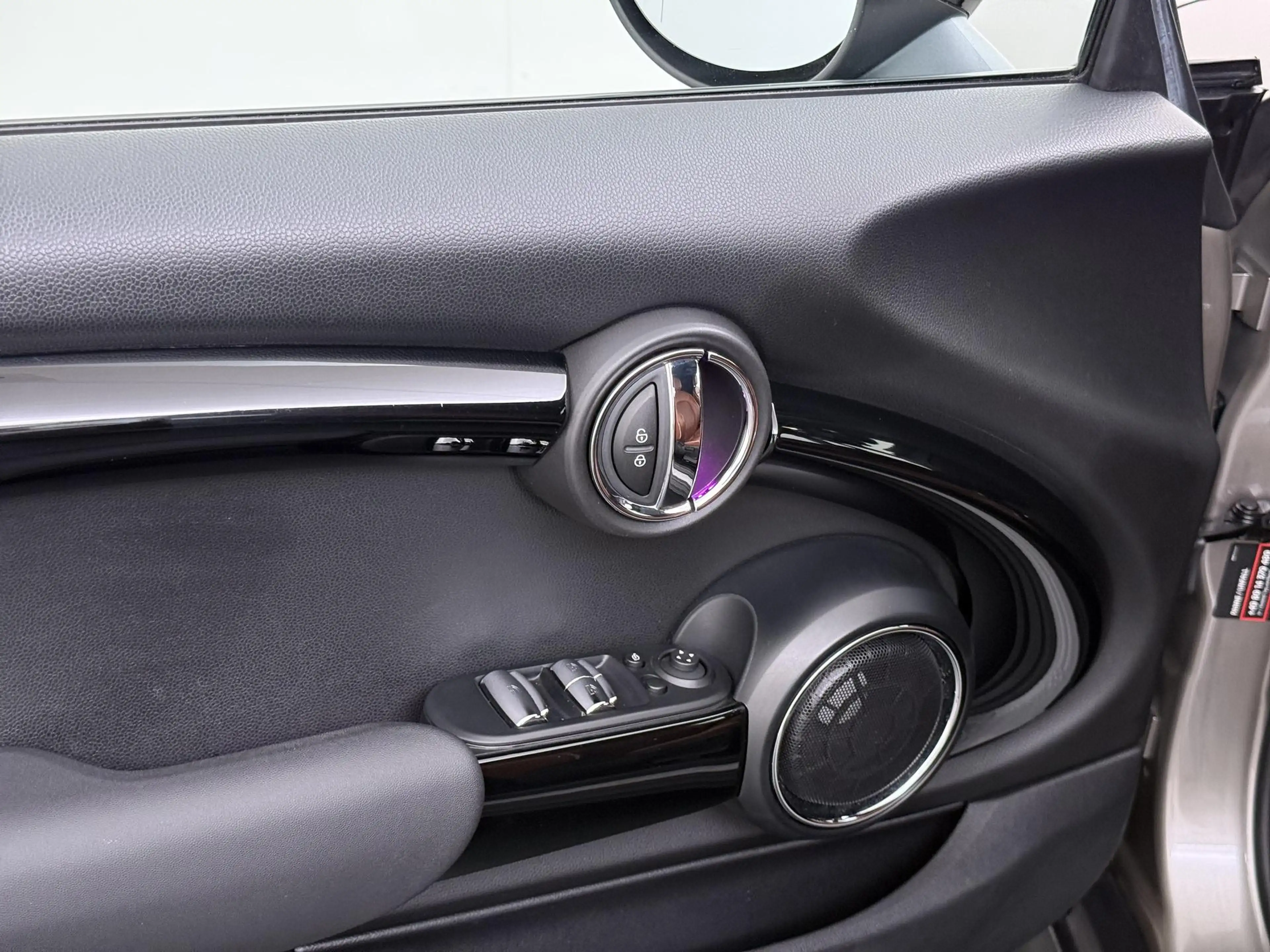 MINI Cooper S Cabrio 2.0 Chili Serious Business Navigatie | Lederen in — photo 11