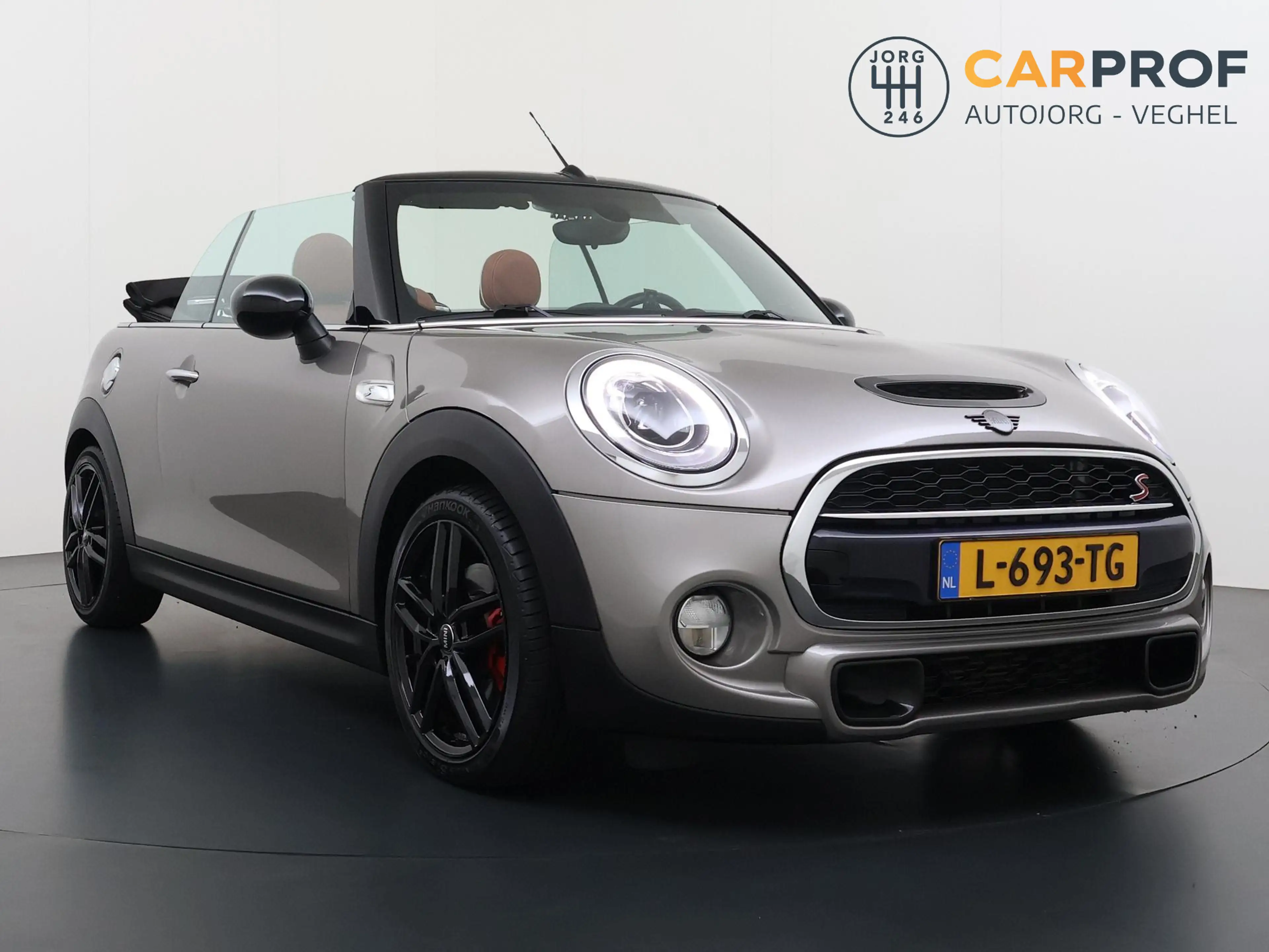 MINI Cooper S Cabrio 2.0 Chili Serious Business Navigatie | Lederen in — photo 4