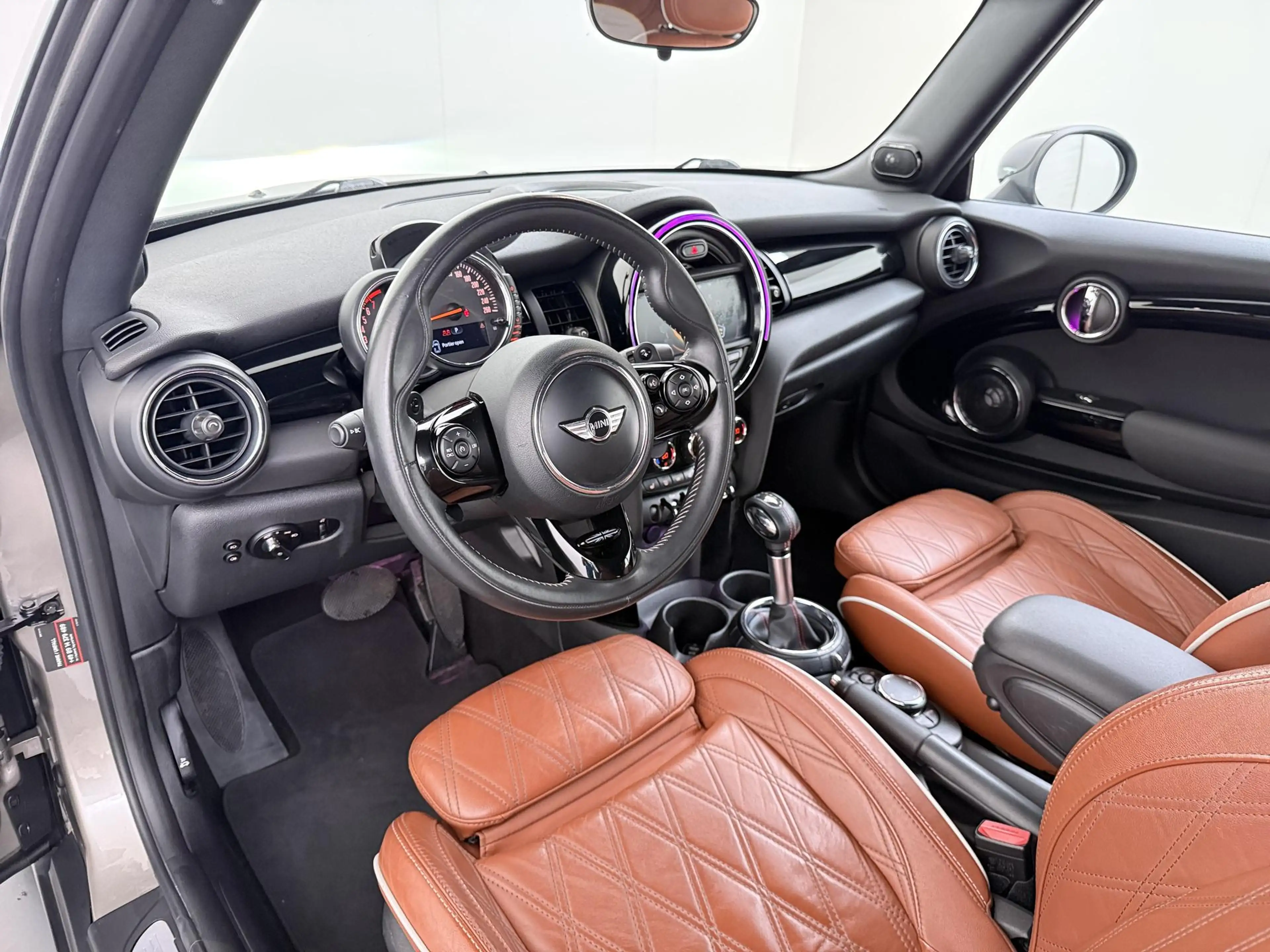 MINI Cooper S Cabrio 2.0 Chili Serious Business Navigatie | Lederen in — photo 12