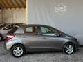 Toyota Yaris 1,0 VVT-i Young Grau - thumbnail 9