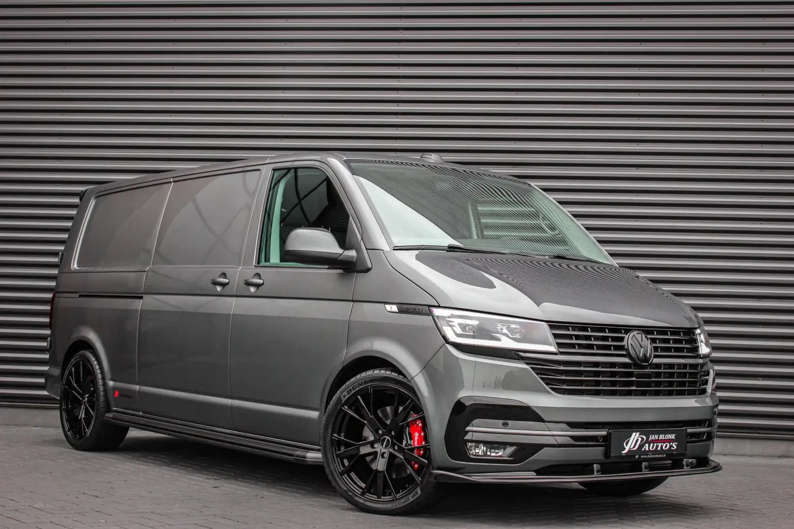 Volkswagen Transporter 2.0 TDI L2H1 150PK BULLI DSG / ACTIVE DISPLAY / PD Gris - 2