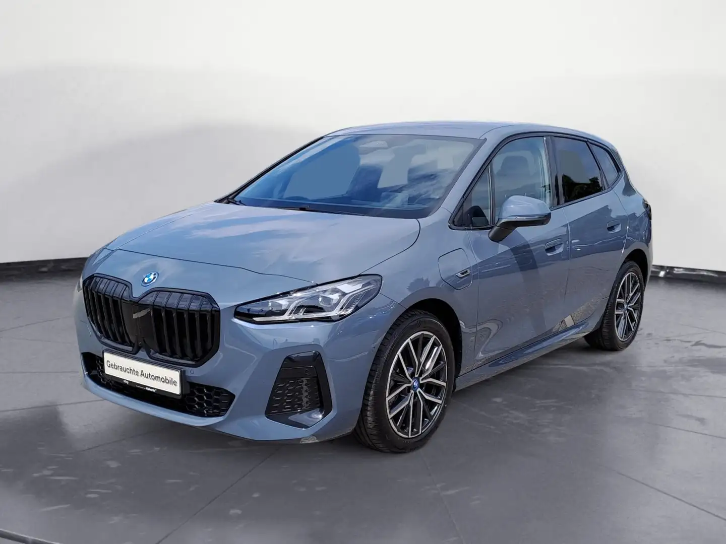 BMW 230 e Active Tourer Steptronic DCT xDrive Head-Up Grau - 2