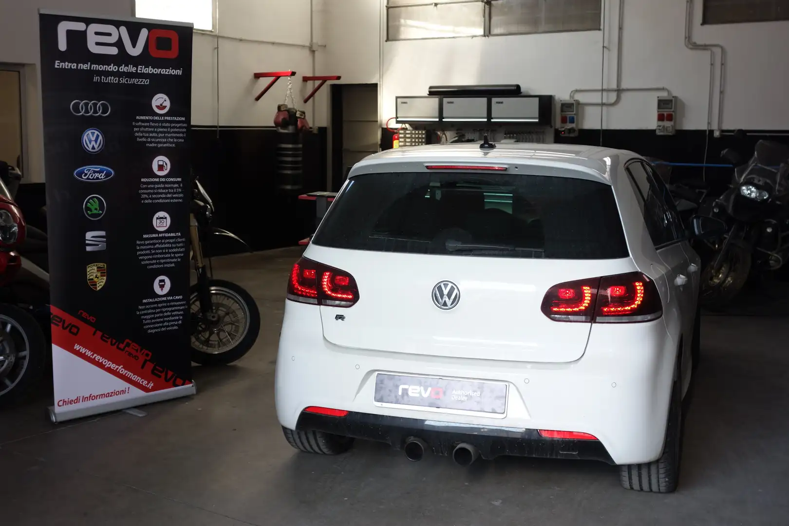 Volkswagen Golf R Fehér - 1