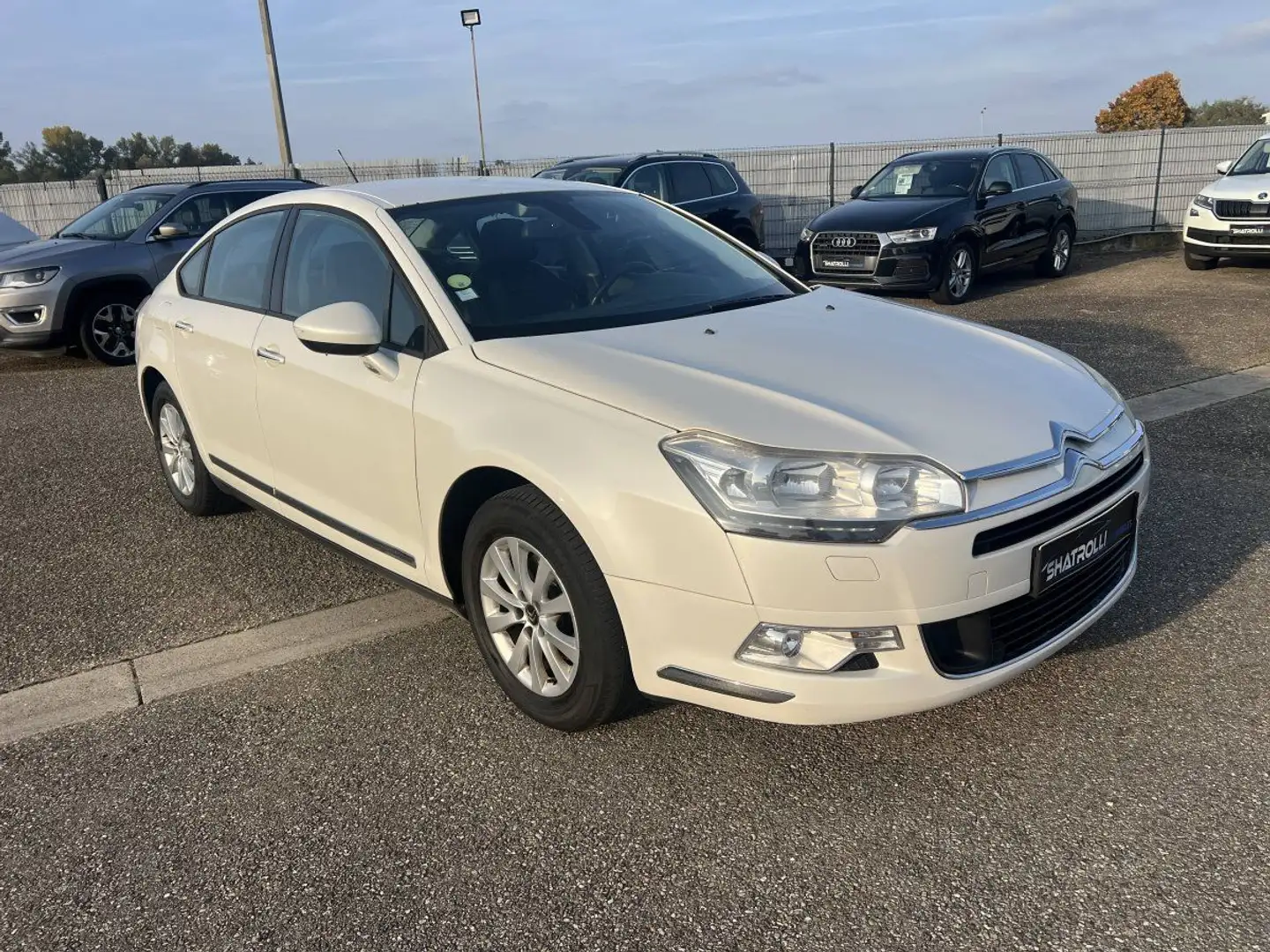 Citroen C5 Citroën II 1.6 HDi 115ch Confort 1erMain Cuir GPS DistrOK Wit - 2