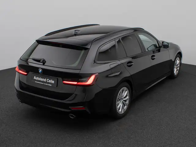 BMW 3 Series view 7