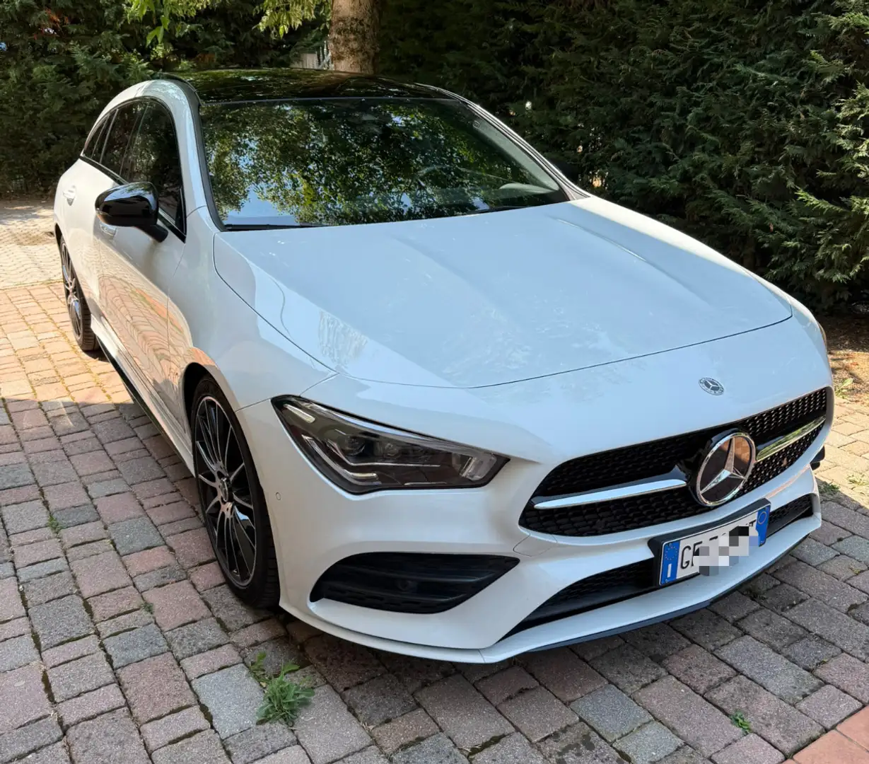 Mercedes-Benz CLA 200 Shooting Brake d Premium auto - 1