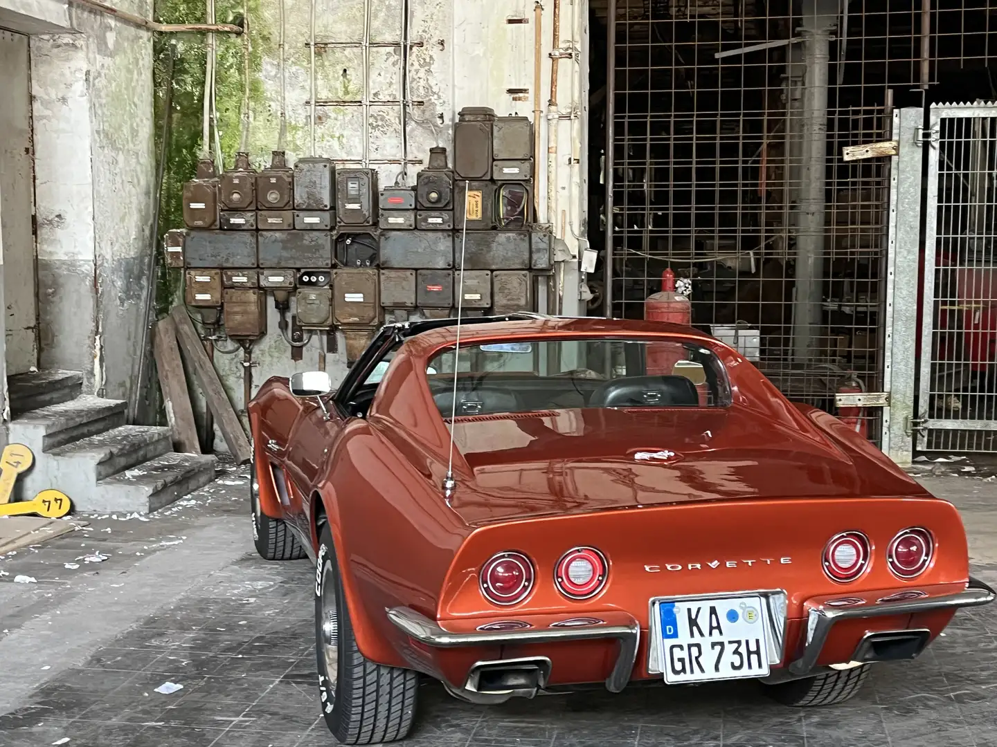 Corvette C3 Frame Off brončana - 2