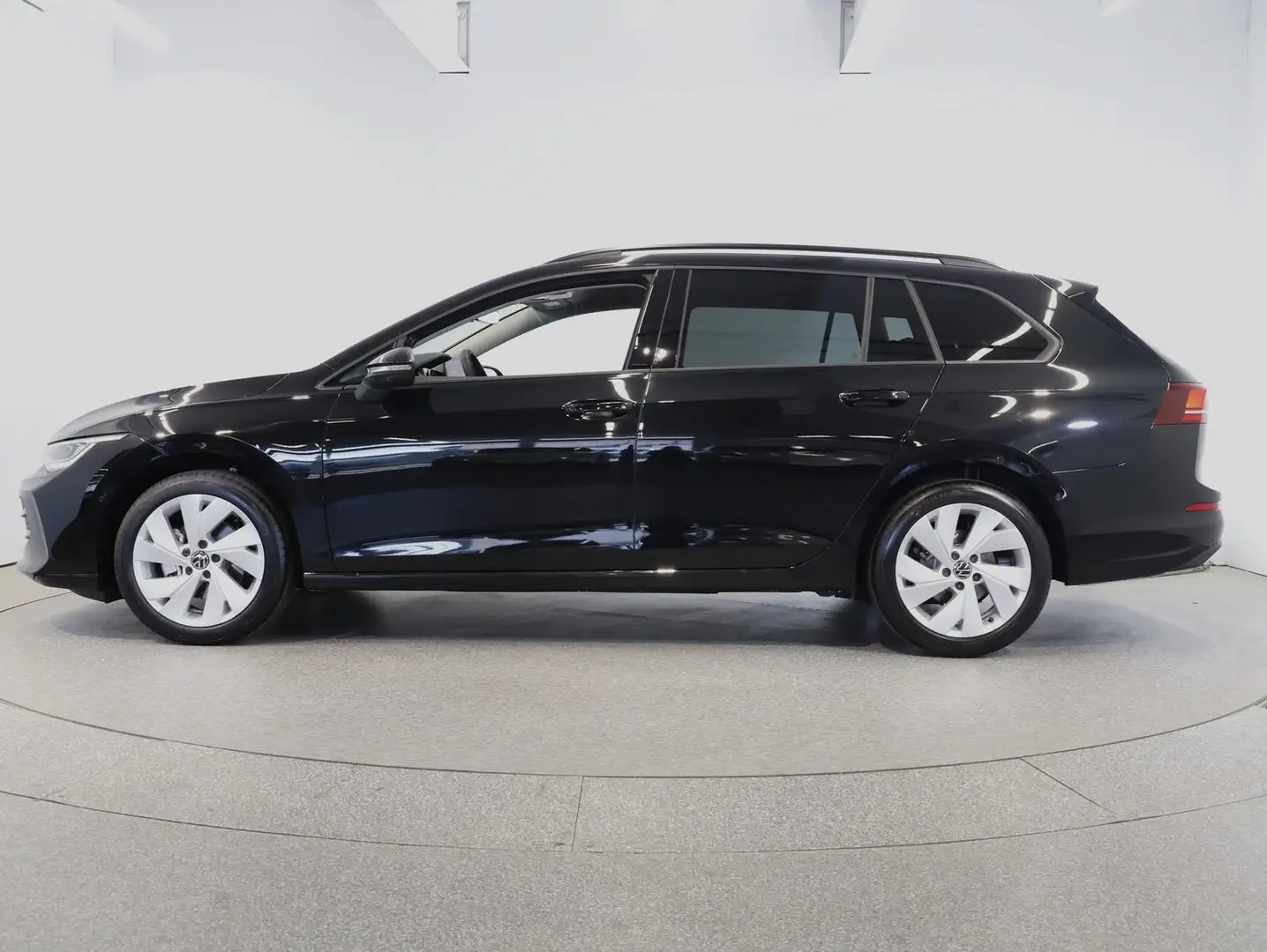 Volkswagen Golf Variant Business mHeV DSG Schwarz - 2