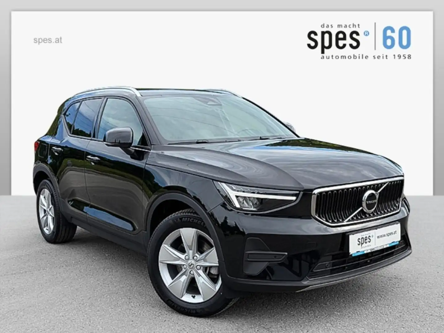 Volvo XC40 B3 Core Schwarz - 1