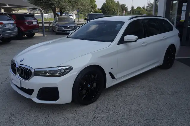 BMW 530 d Touring mhev 48V xdrive MSPORT M SPORT M-SPORT auto