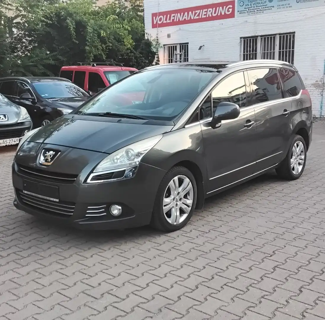 Peugeot 5008 Family.  Automatikgetriebe  Neue Tüv Grijs - 1