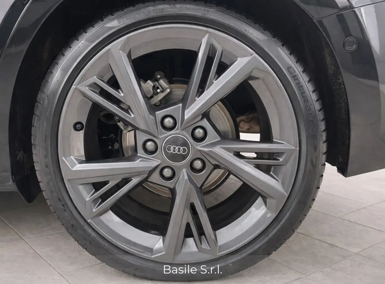 Audi A3 30 TDI S tronic S line Edition 10