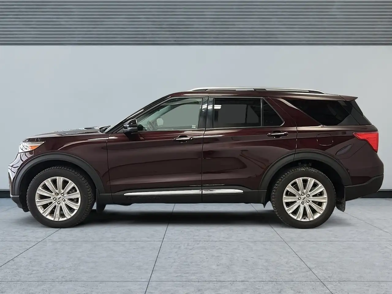 Ford Explorer снимка Ford Explorer