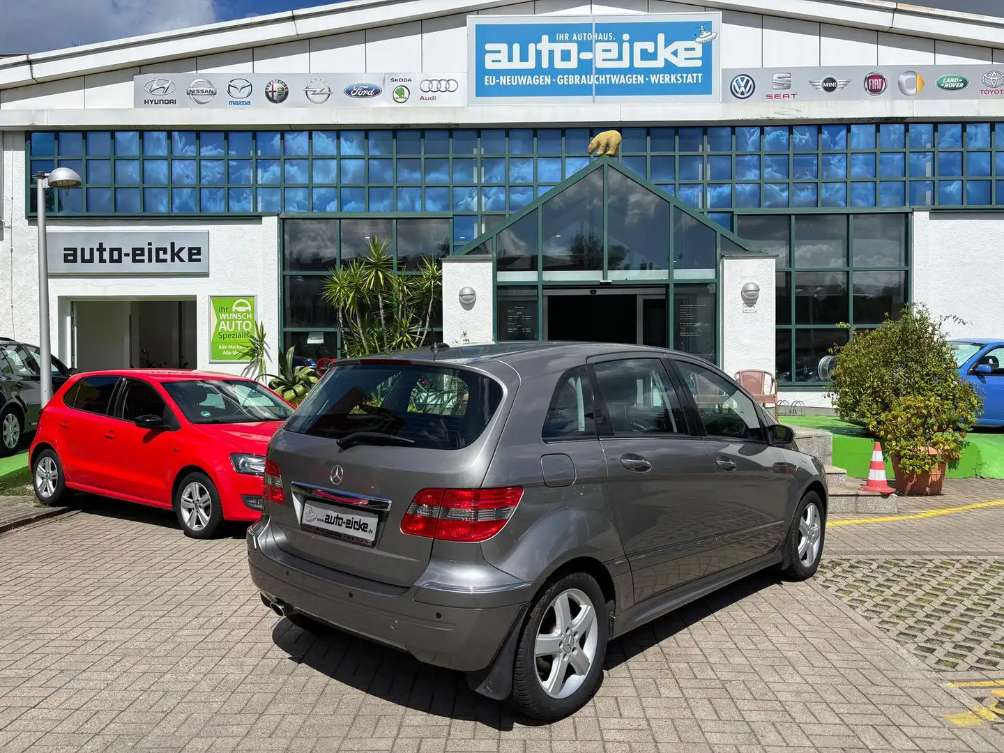 Mercedes-Benz B 200 2.0 CDI Automatik Grau - 2