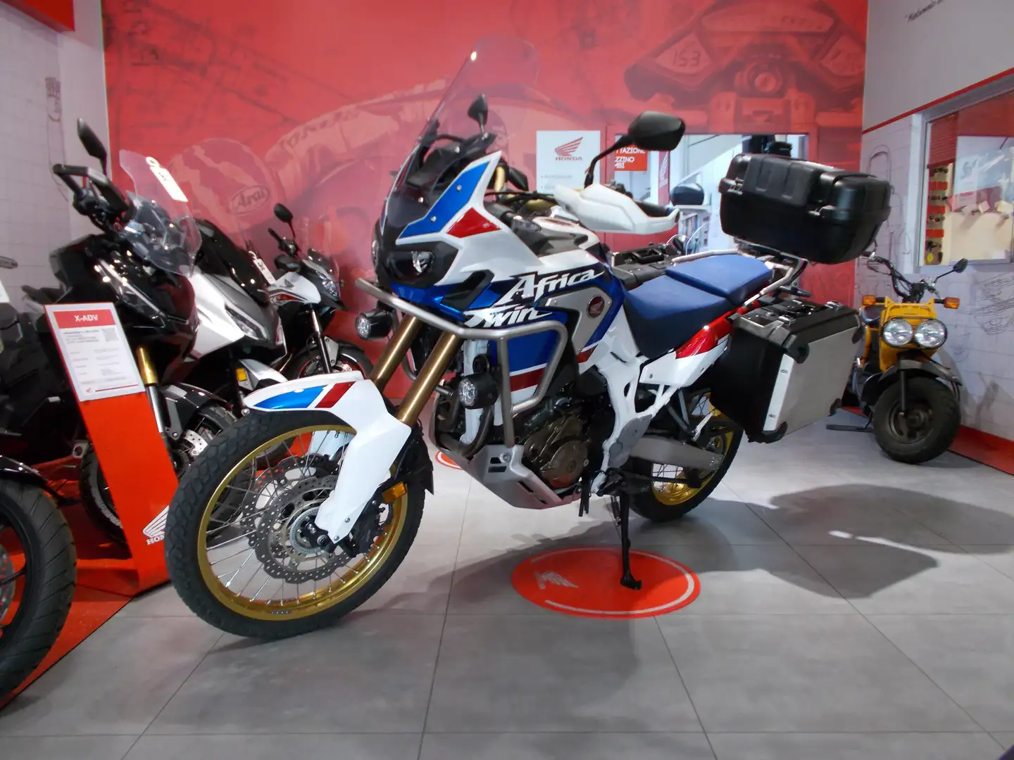 Honda CRF 1000 L Africa Twin Adventure Sport DCT - Travel Edition Bianco - 2