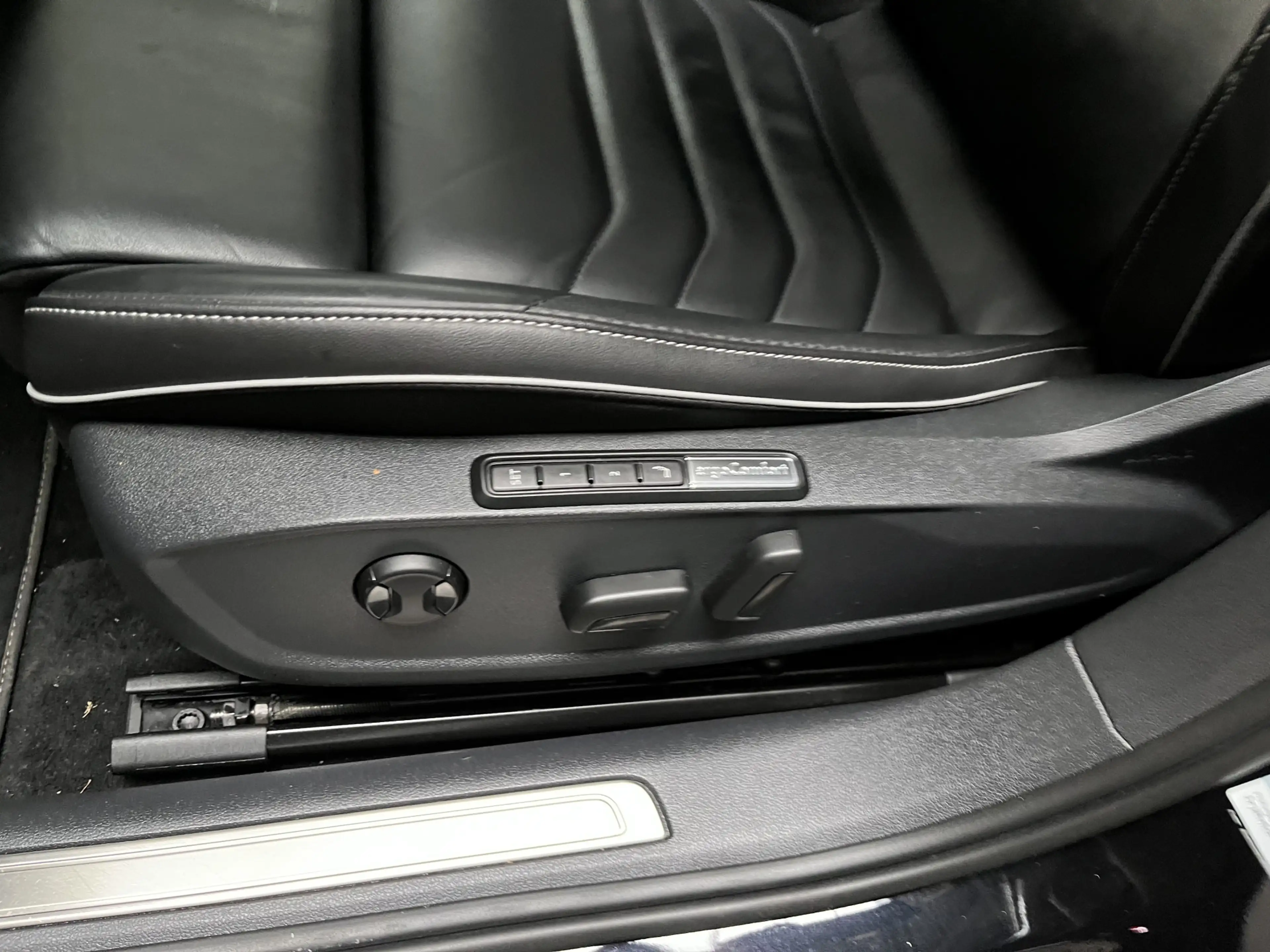 Volkswagen Arteon Shooting Brake 1.4 TSI eHybrid R-Line / AUTOMAAT/ — photo 11