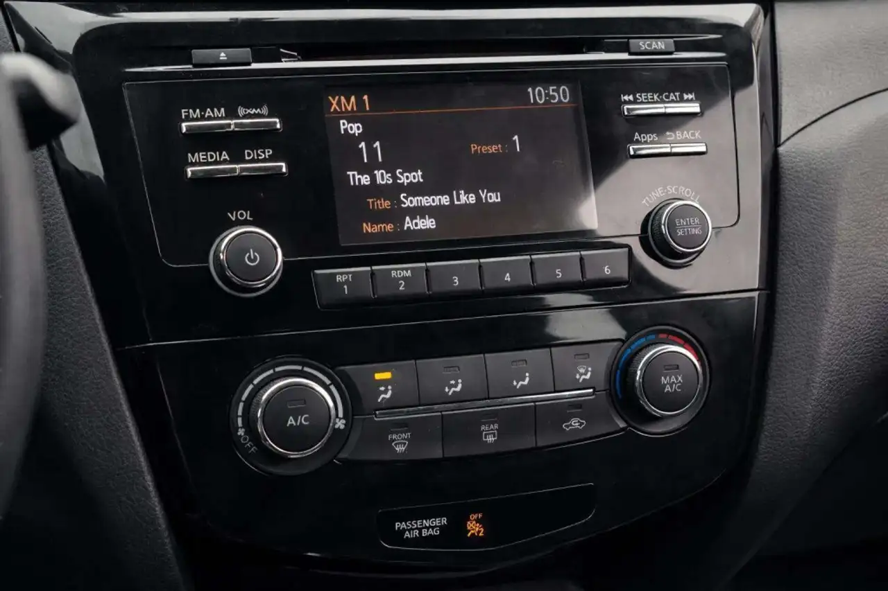 Nissan Rogue снимка Nissan Rogue