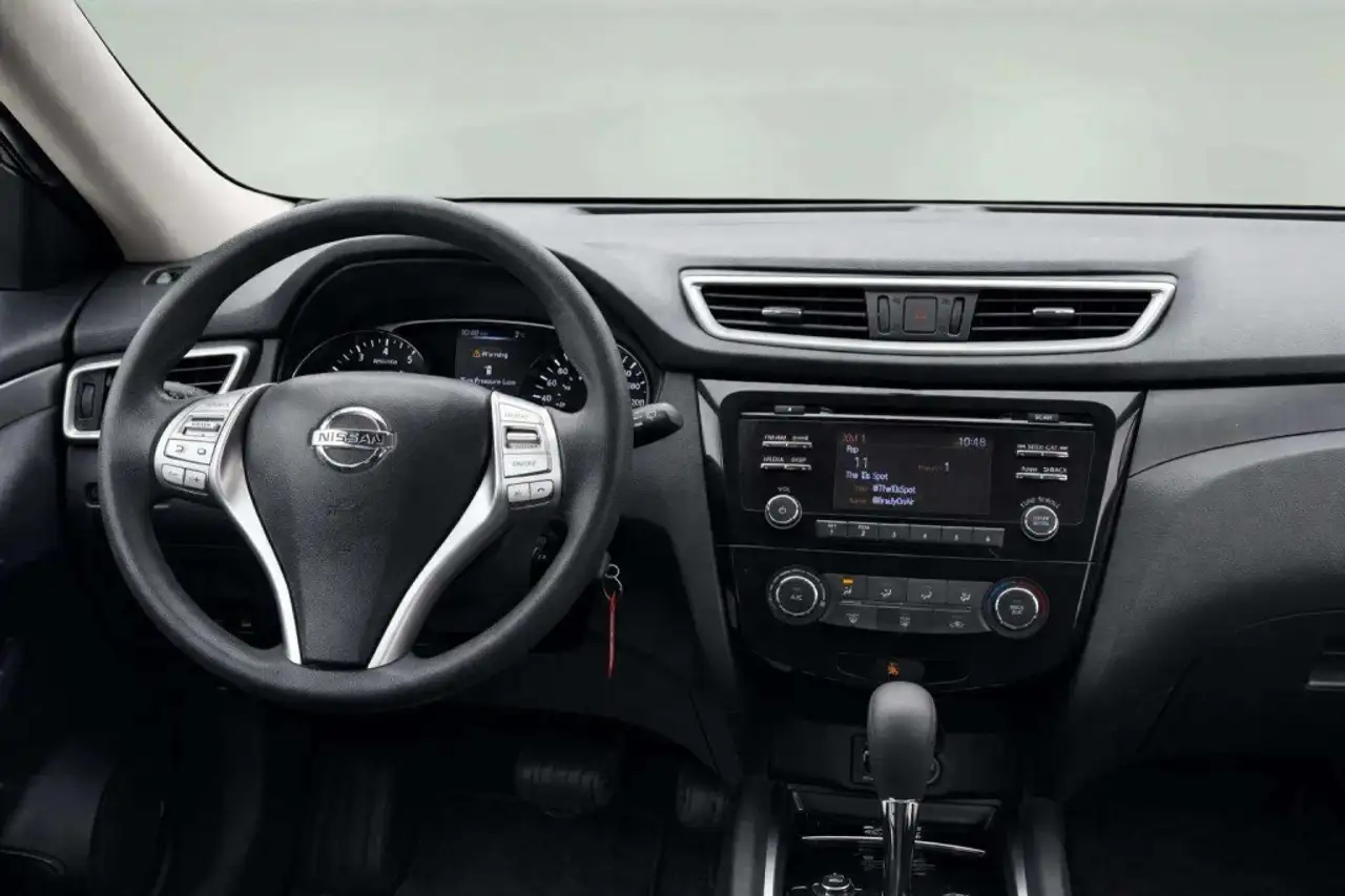 Nissan Rogue снимка Nissan Rogue