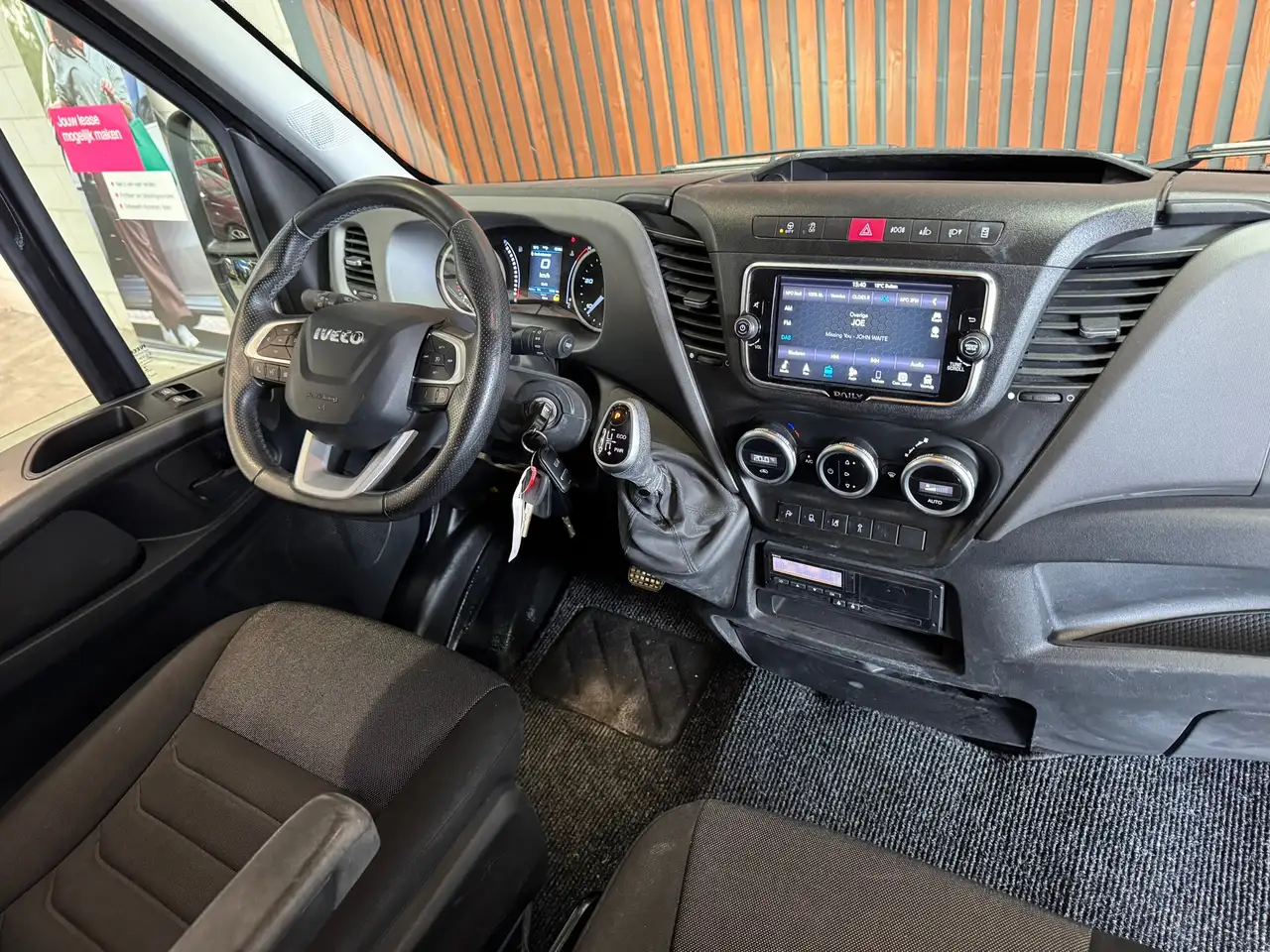 Iveco Daily 2022 — фото 15