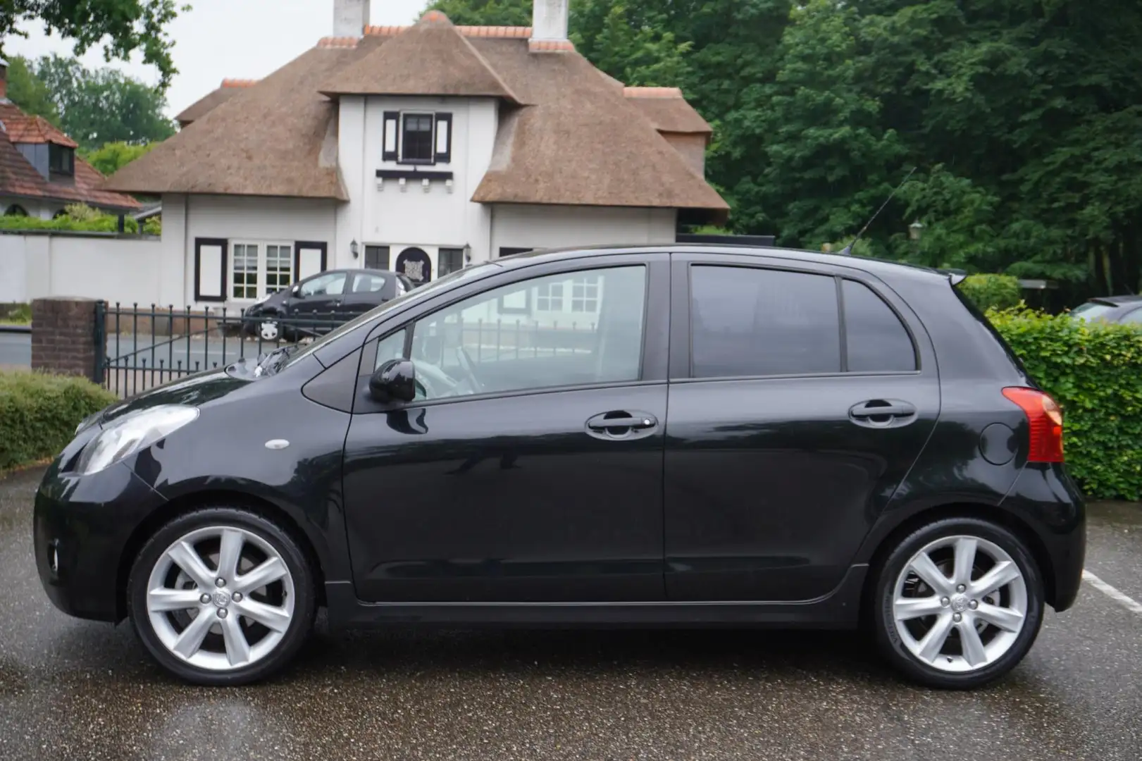 Toyota Yaris 1.8 VVTi TS 5 Drs Negro - 2