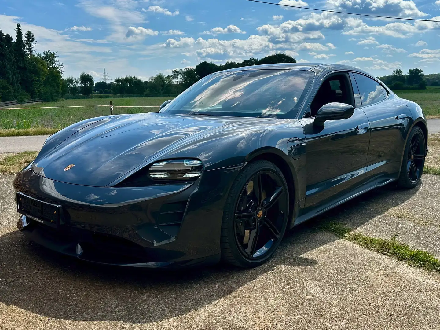 Porsche Taycan Turbo Gri - 2