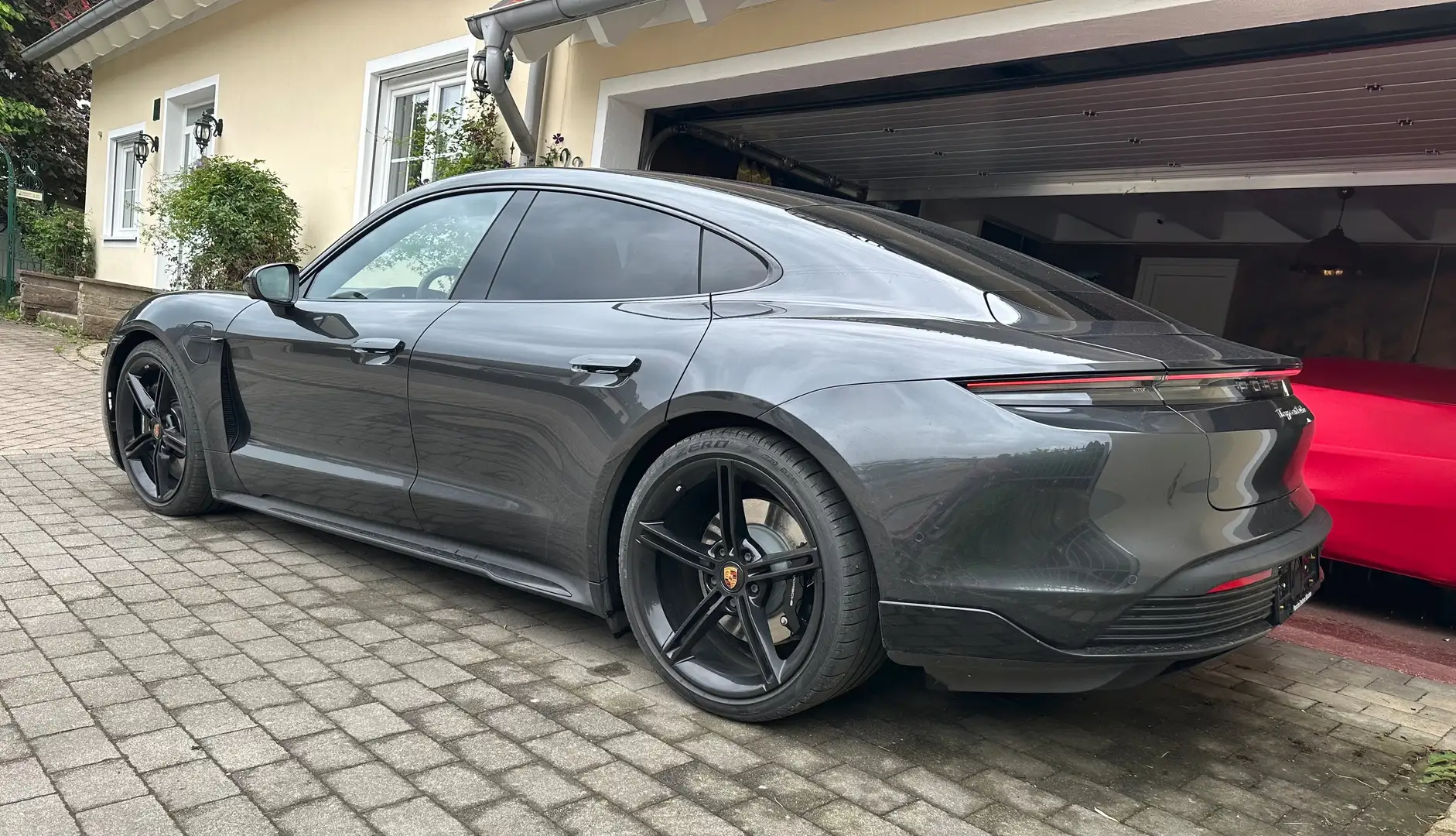Porsche Taycan Turbo Gris - 2