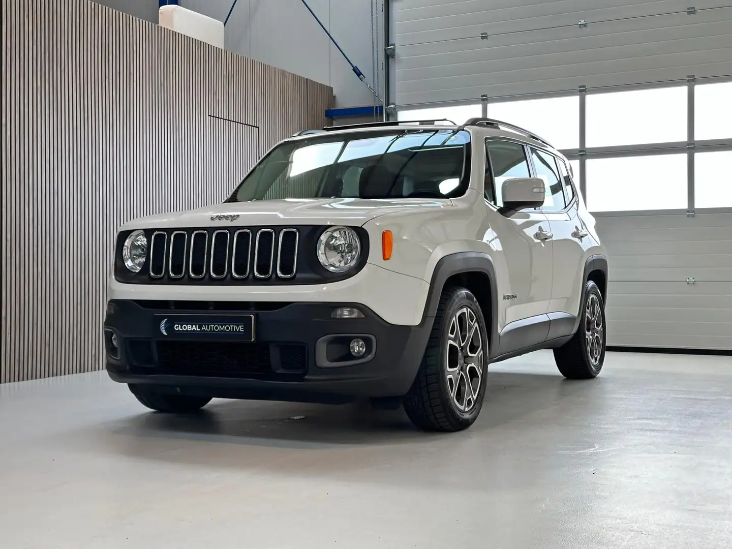 Jeep Renegade 1.4 MultiAir Freedom - NL AUTO - AUTOMAAT - PANORA Wit - 1