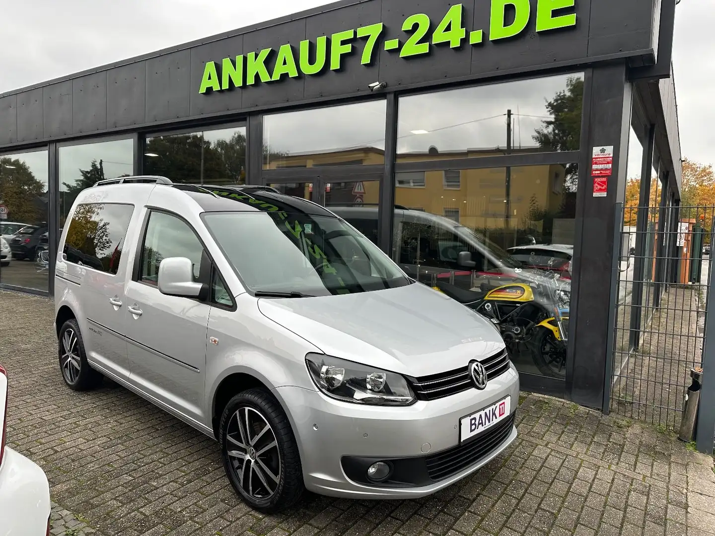 Volkswagen Caddy Edition30 Silber - 1