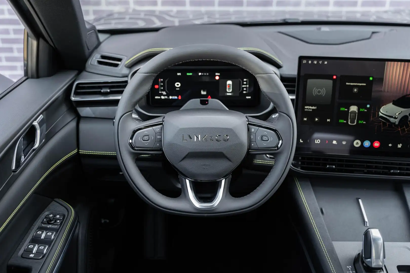 Lynk & Co 01 1.5 Core PHEV | Apple Carplay & Android Auto| Nieu Groen - 2