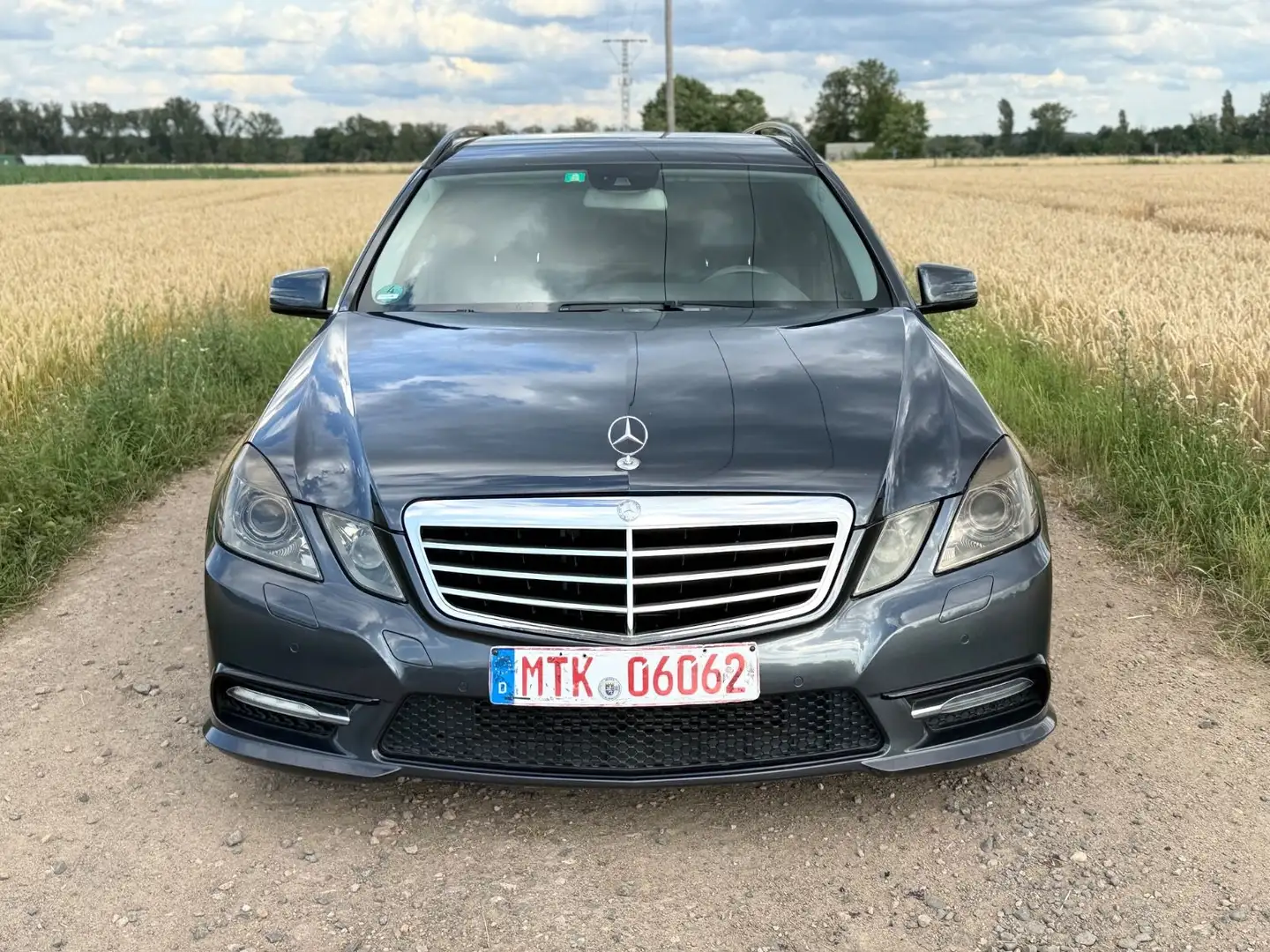 Mercedes-Benz E 220 E -Klasse T-Modell CDI BlueEfficiency *AMG Gris - 2