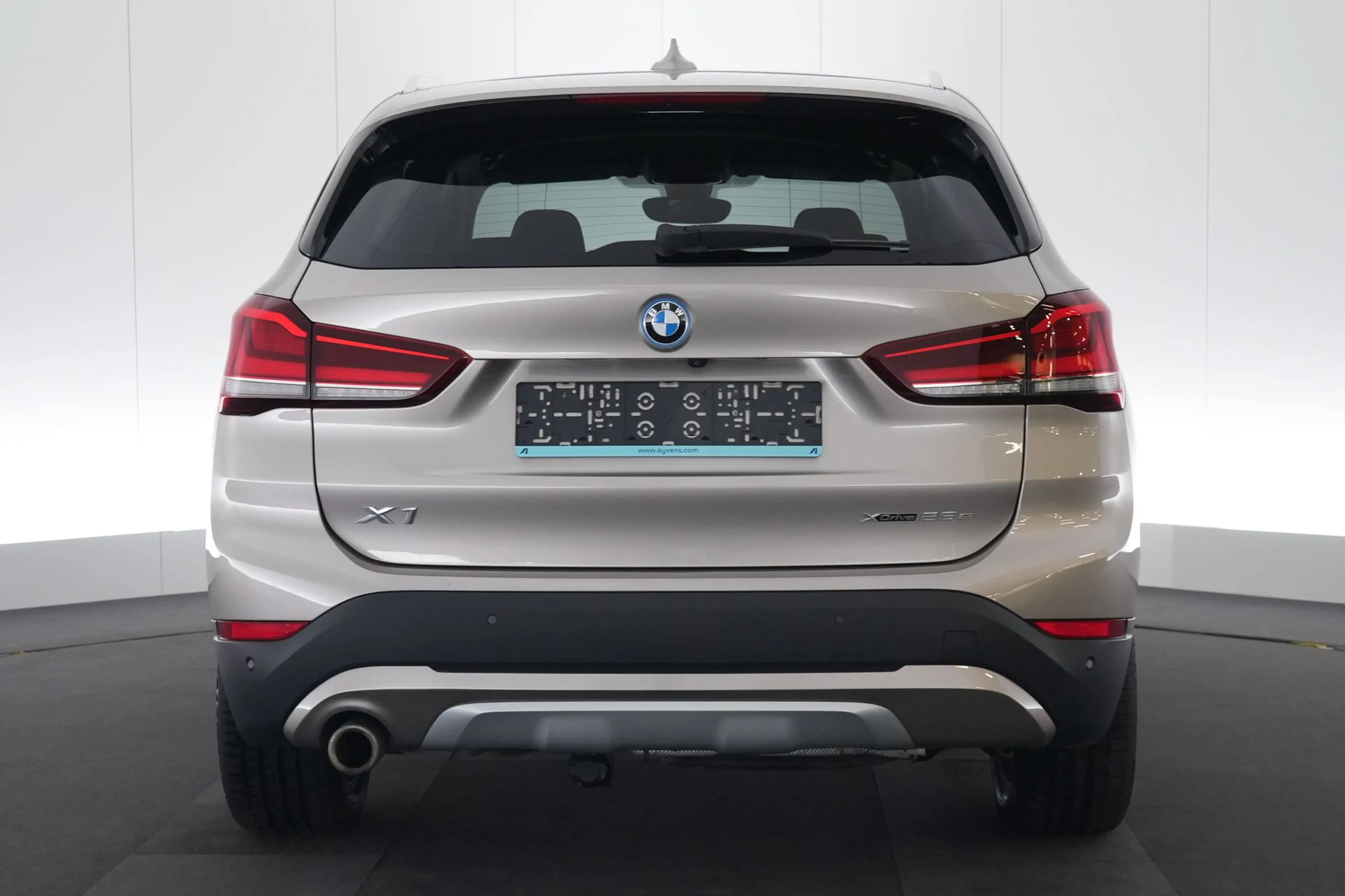 BMW X1 1.5 xDrive25e PHEV xLine Business LEDER/CUIR Adapt — photo 8