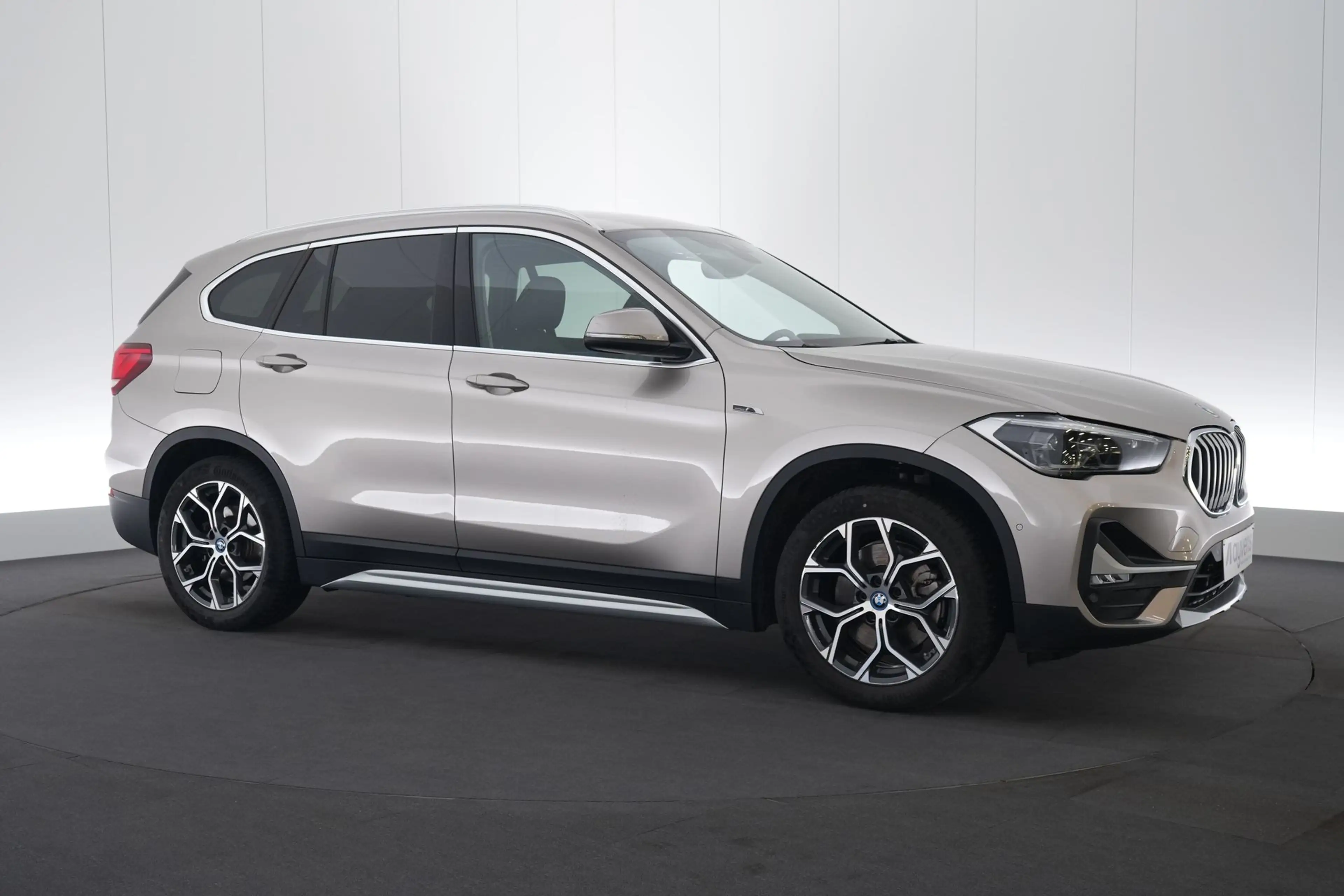 BMW X1 1.5 xDrive25e PHEV xLine Business LEDER/CUIR Adapt — photo 4