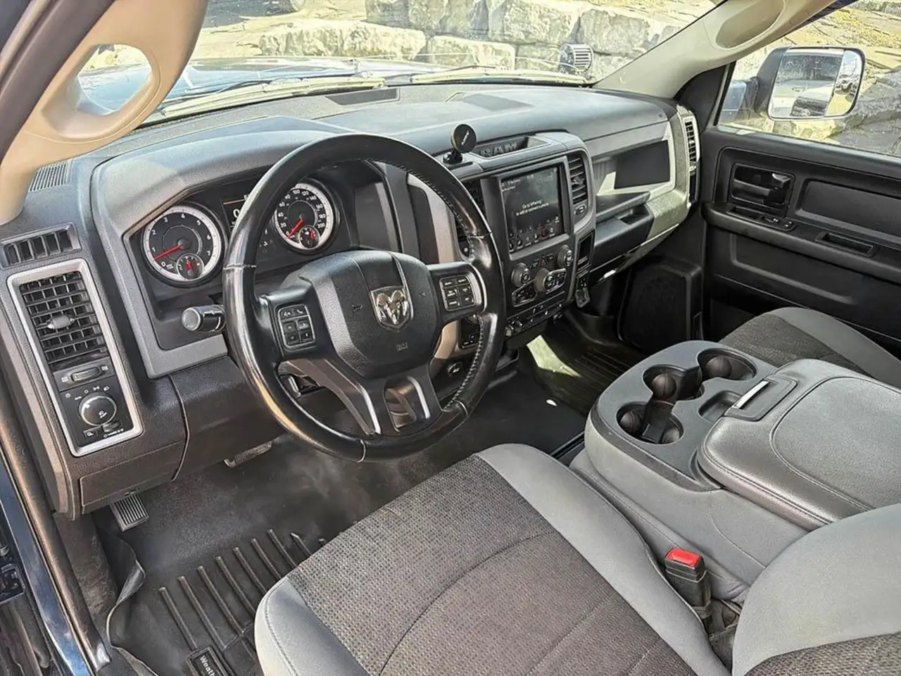 RAM 1500 снимка RAM 1500
