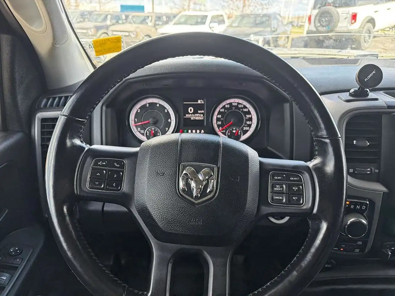 RAM 1500 снимка RAM 1500