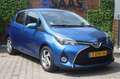 Toyota Yaris 1.5 Hybrid / NAP / Vol Dealer ondh. / Camera Blauw - thumbnail 3