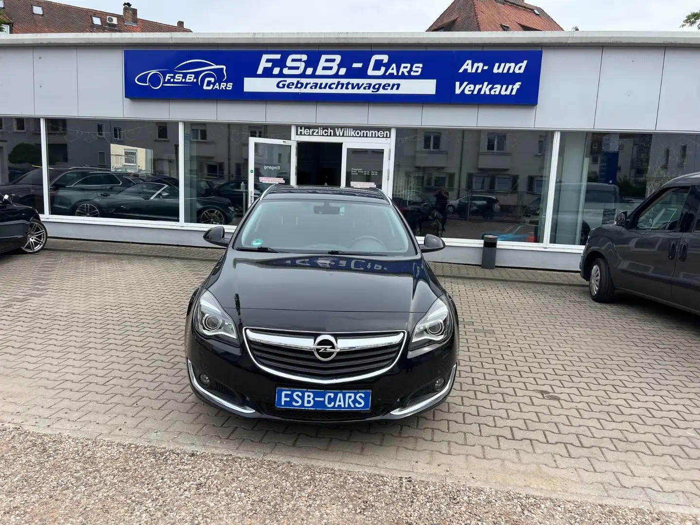 Opel Insignia A Sports Tourer Innovation Negro - 2