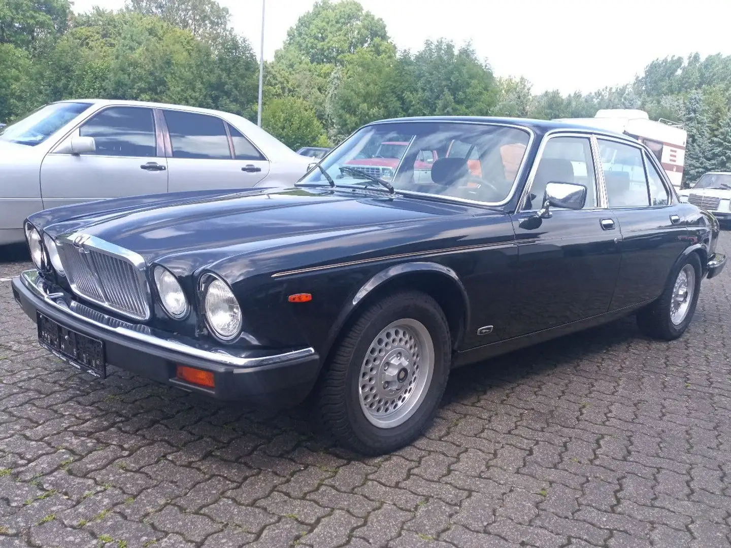 Jaguar XJ12 Luxus V12 Nero - 1