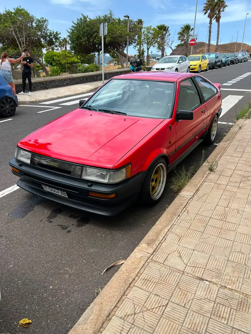 Toyota Corolla levin 1.6 GT twin cam ae86 liftback - 1