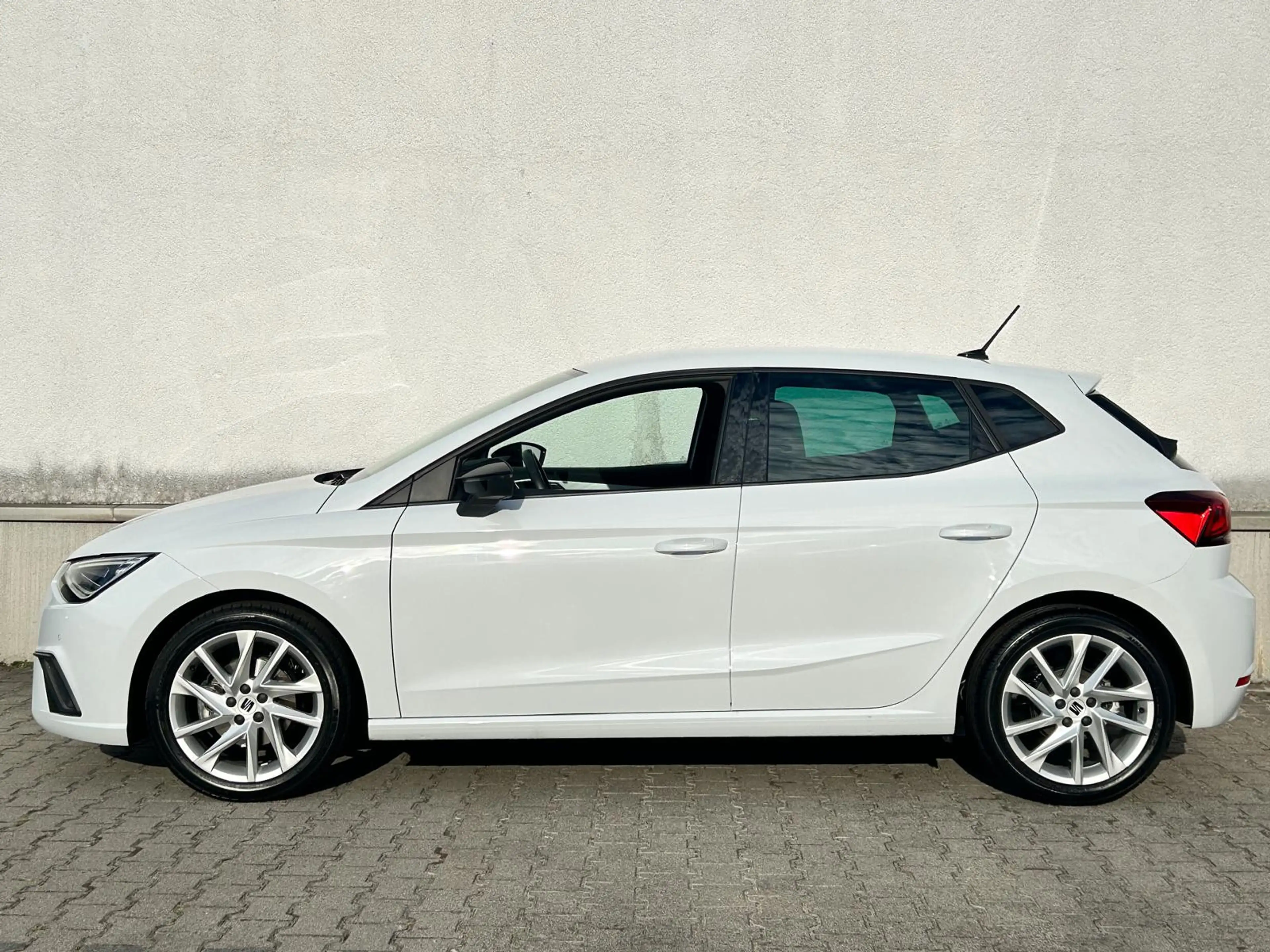 SEAT Ibiza FR Anniversary Edition 199€|DIGITACHO|LED — photo 8