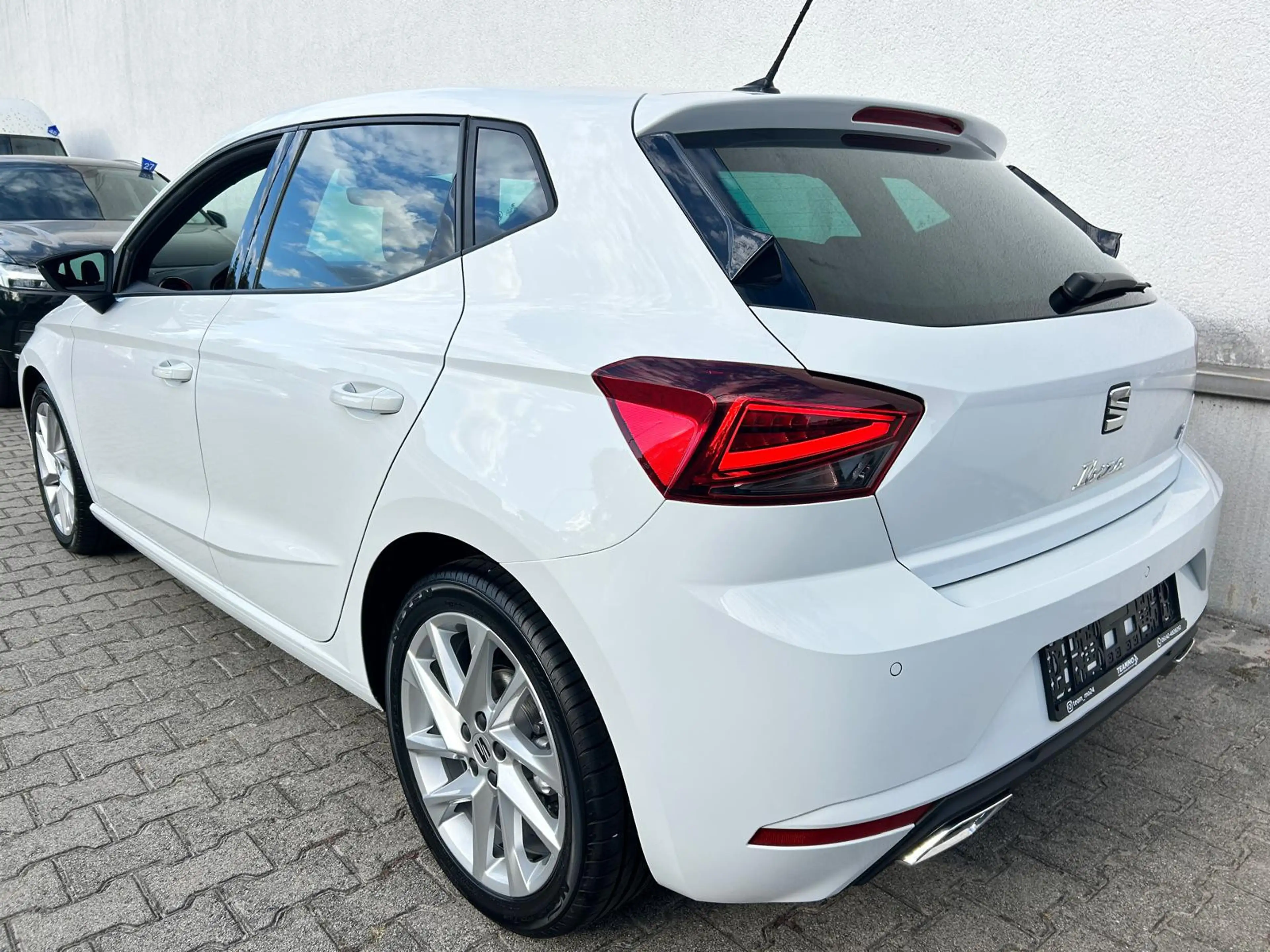 SEAT Ibiza FR Anniversary Edition 199€|DIGITACHO|LED — photo 7