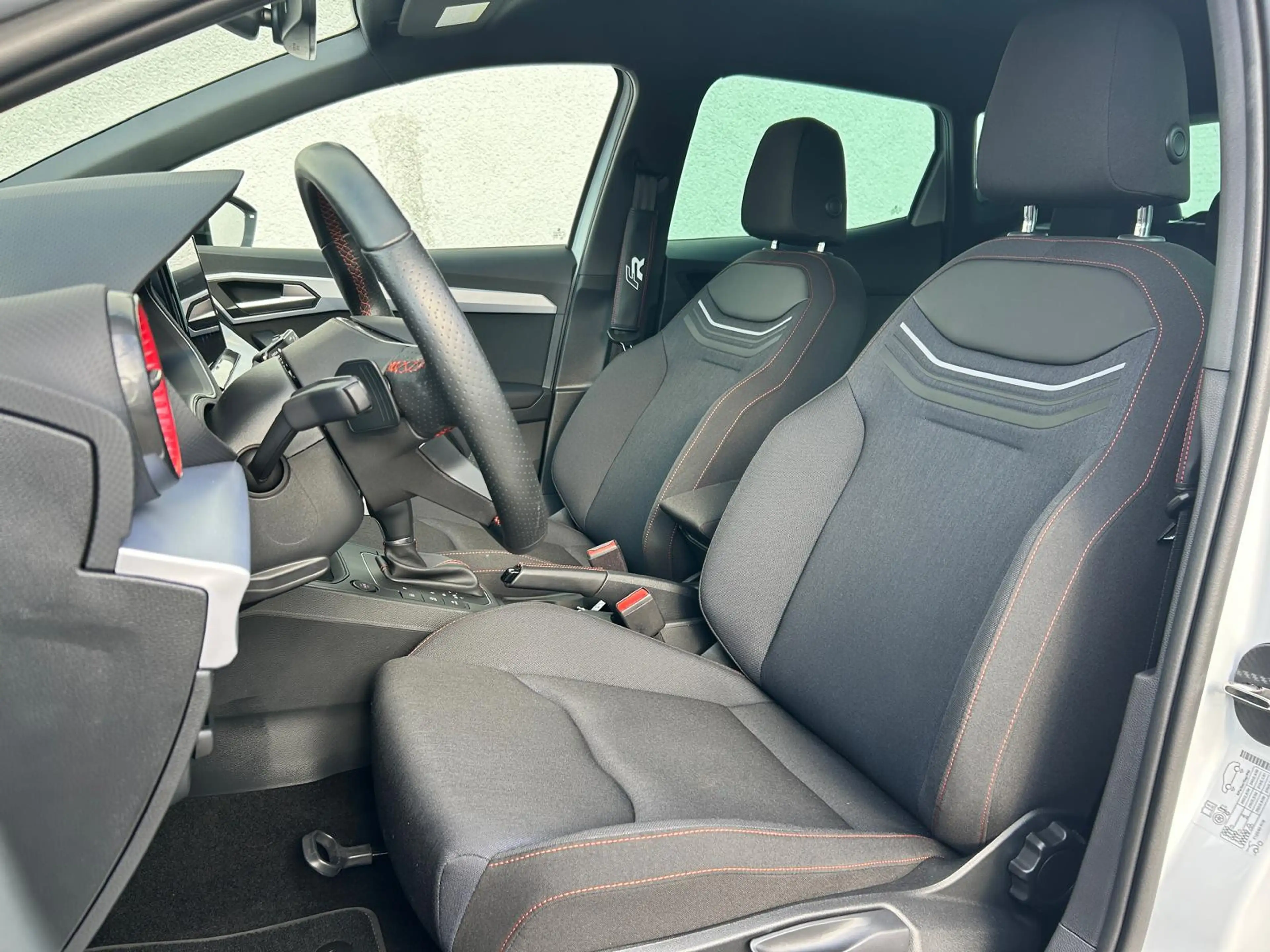 SEAT Ibiza FR Anniversary Edition 199€|DIGITACHO|LED — photo 14